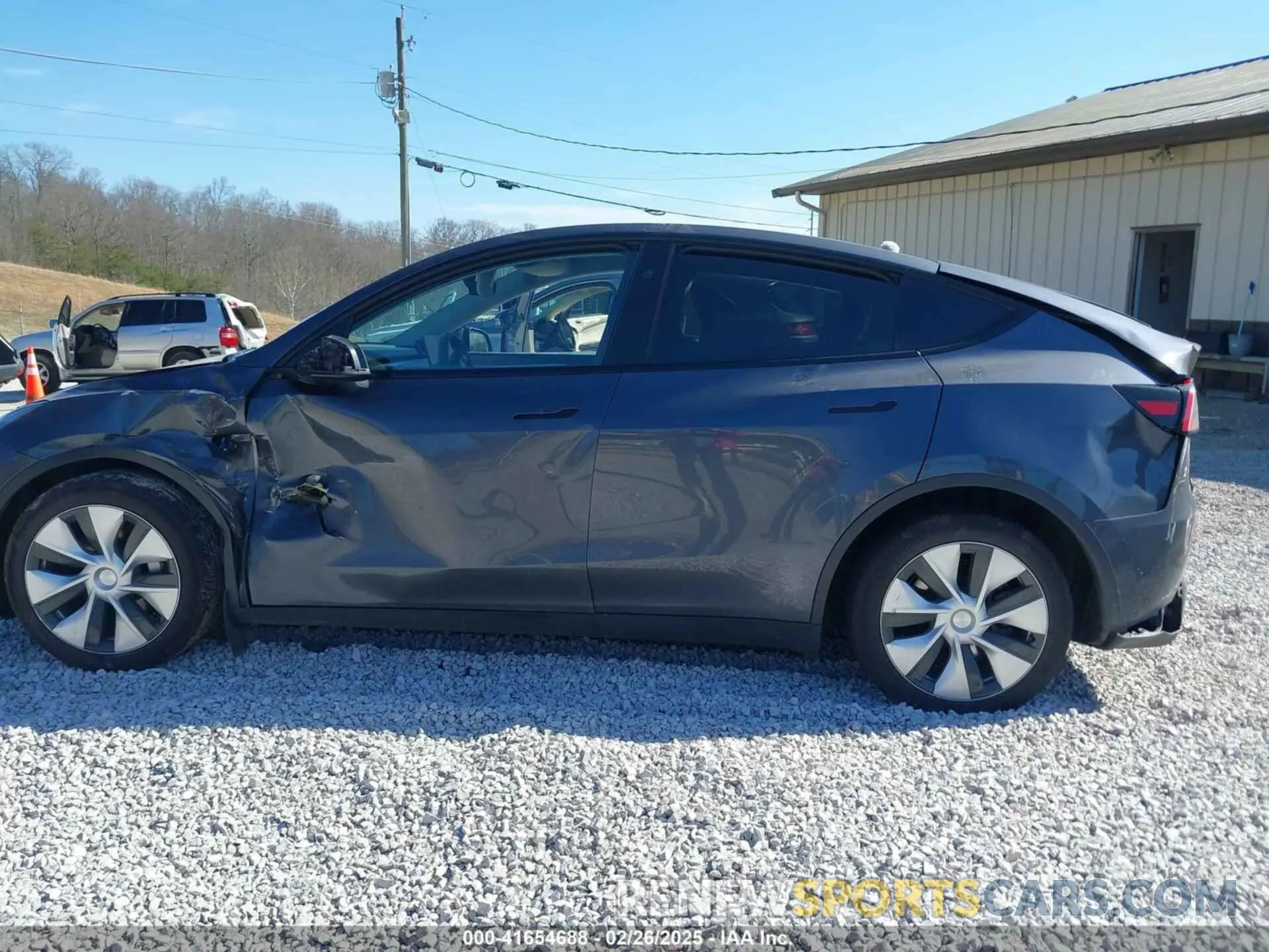 15 Photograph of a damaged car 7SAYGAEE7PF971620 TESLA MODEL Y 2023