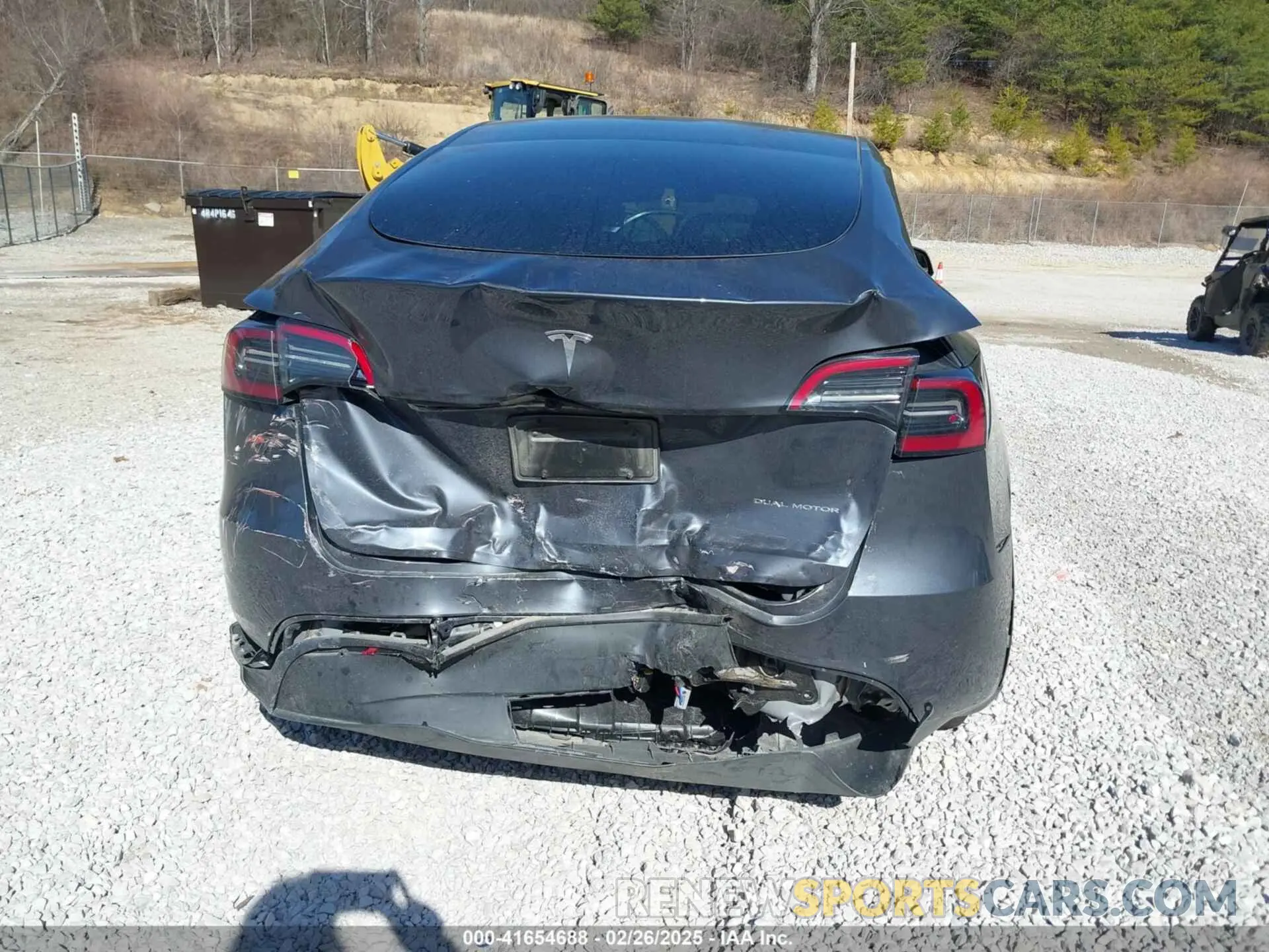 17 Photograph of a damaged car 7SAYGAEE7PF971620 TESLA MODEL Y 2023