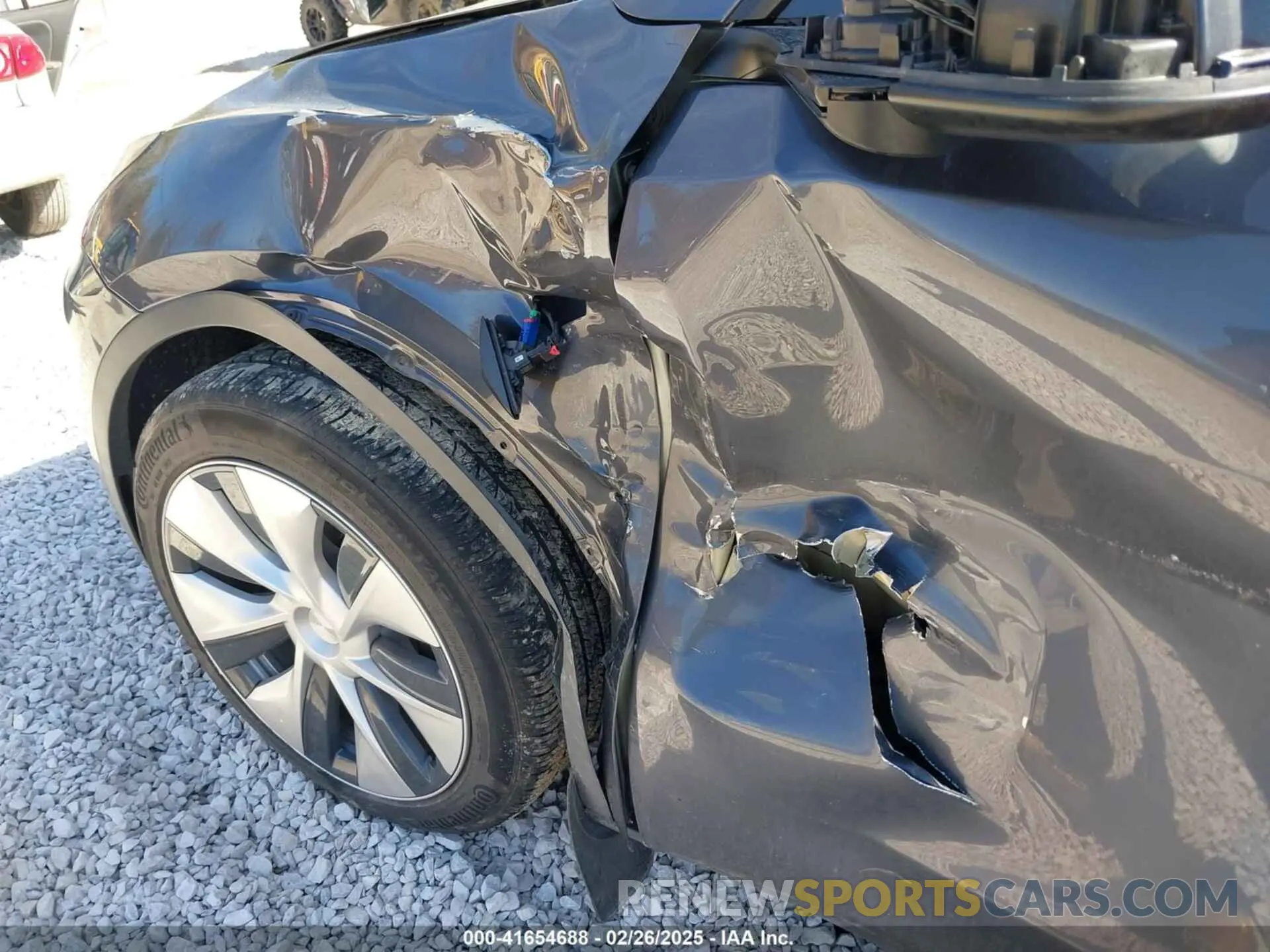 20 Photograph of a damaged car 7SAYGAEE7PF971620 TESLA MODEL Y 2023