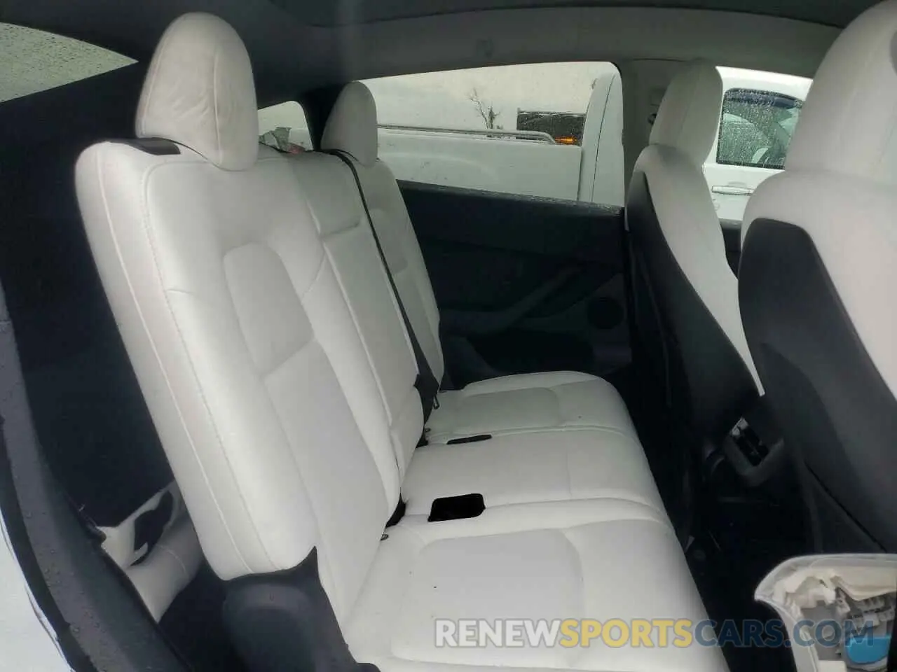 11 Photograph of a damaged car 7SAYGAEE8PF599740 TESLA MODEL Y 2023