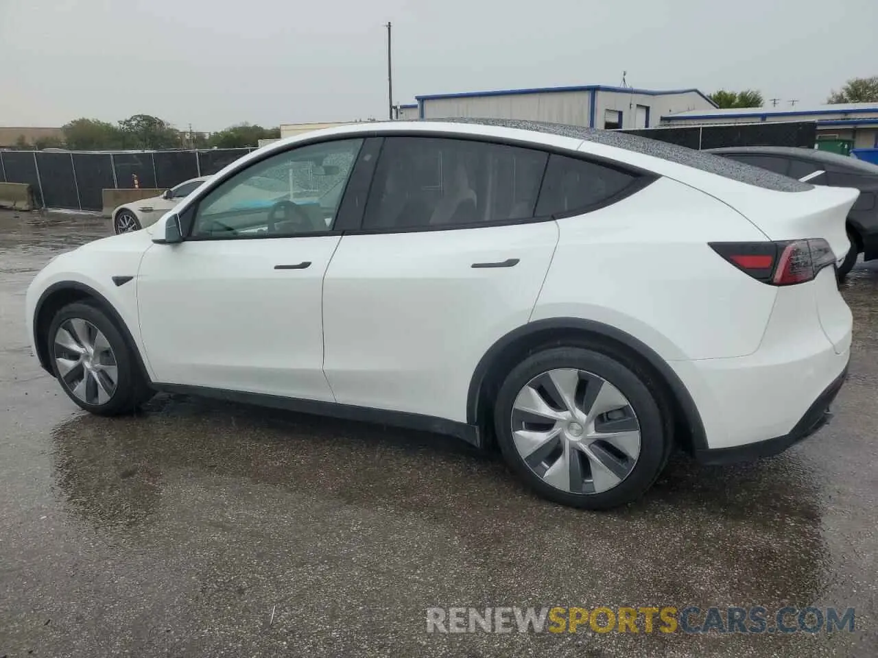2 Photograph of a damaged car 7SAYGAEE8PF599740 TESLA MODEL Y 2023