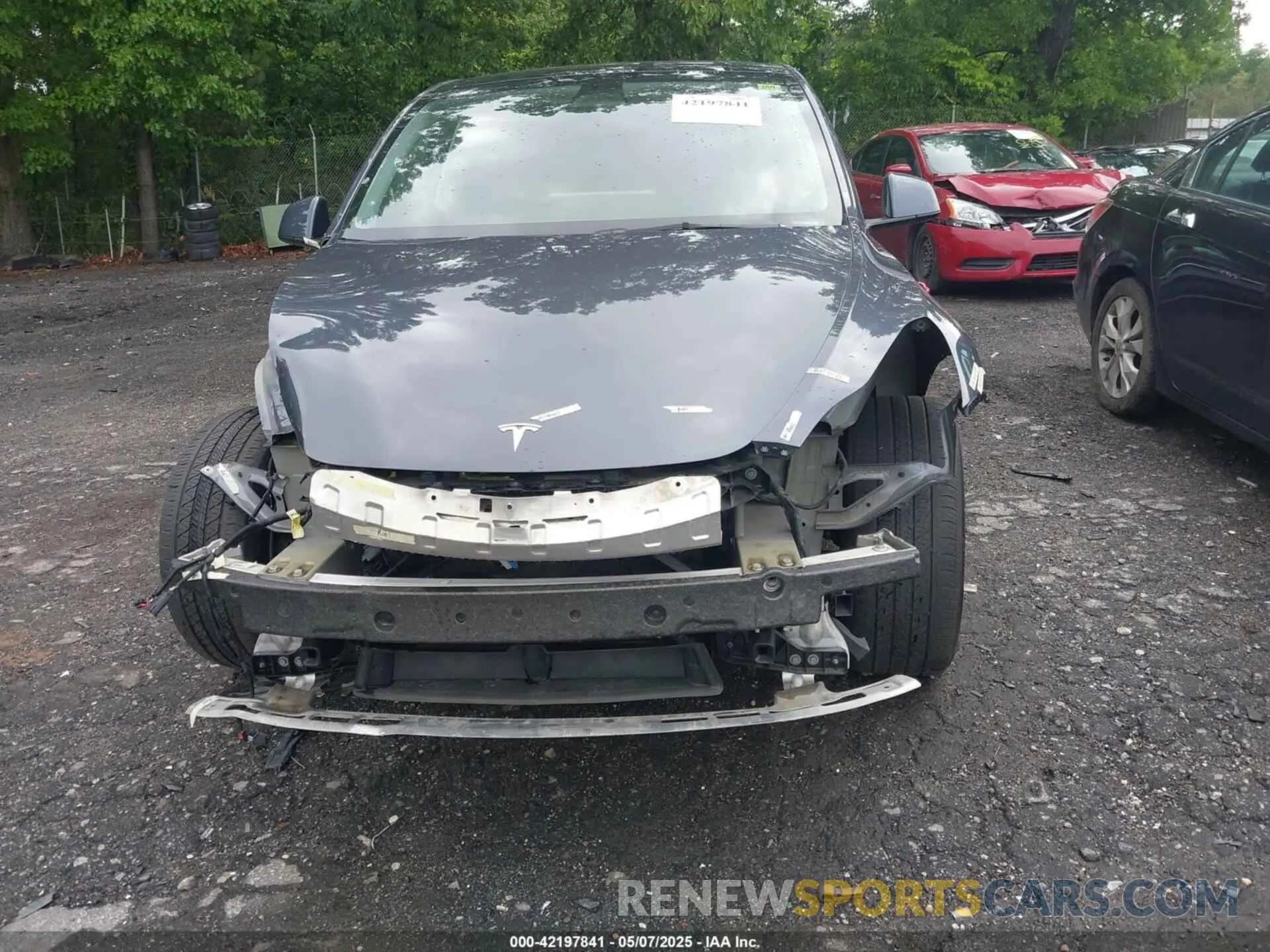 11 Photograph of a damaged car 7SAYGAEE8PF622191 TESLA MODEL Y 2023