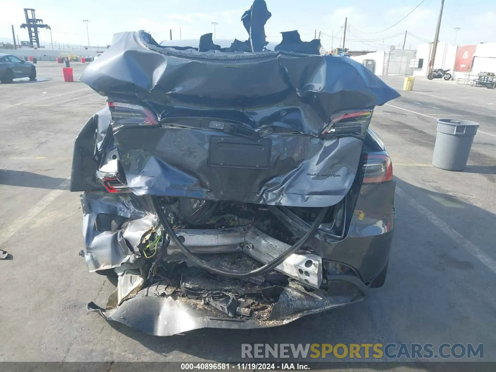 15 Photograph of a damaged car 7SAYGAEE8PF623860 TESLA MODEL Y 2023