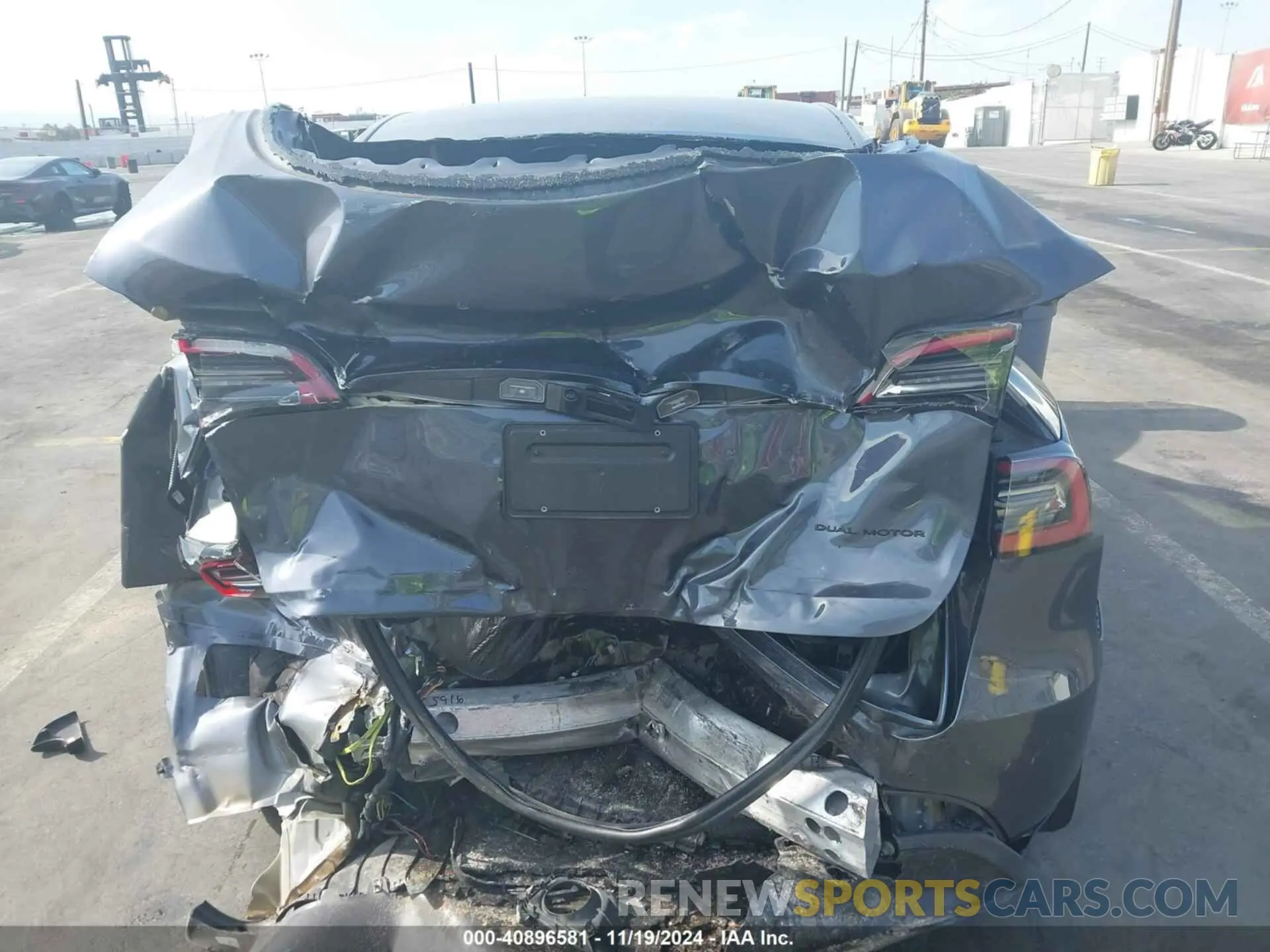 6 Photograph of a damaged car 7SAYGAEE8PF623860 TESLA MODEL Y 2023