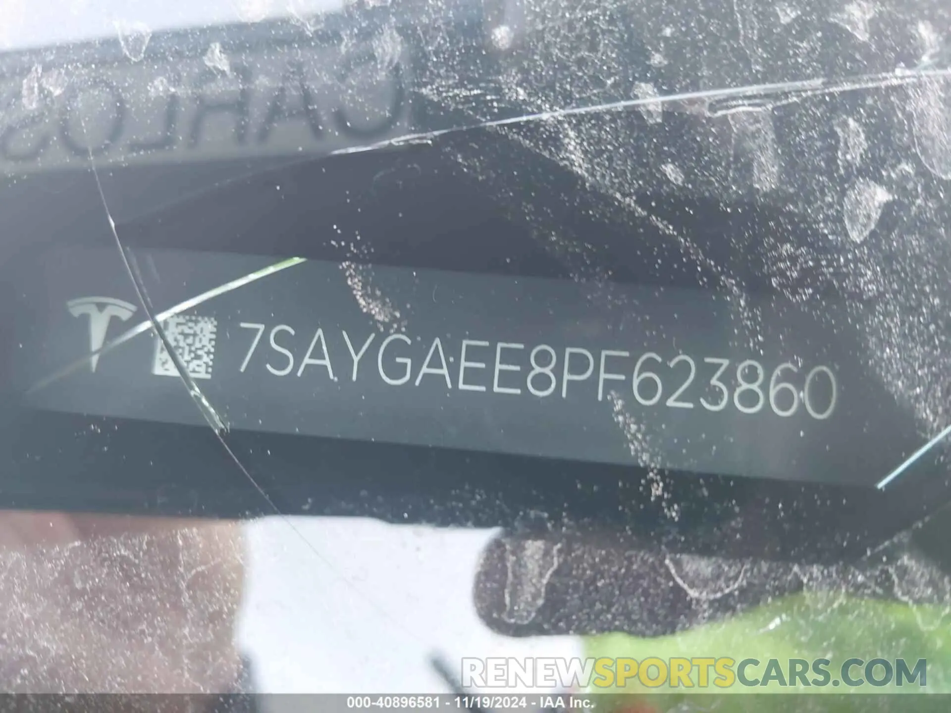9 Photograph of a damaged car 7SAYGAEE8PF623860 TESLA MODEL Y 2023