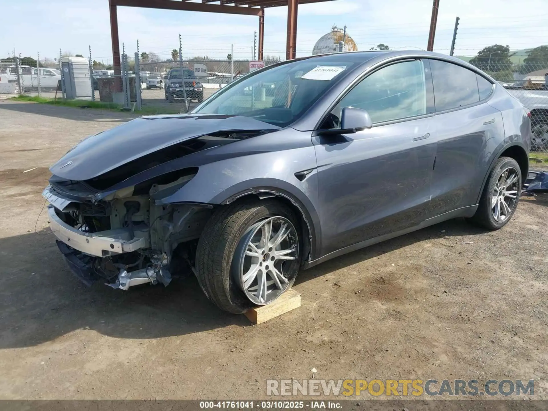 2 Photograph of a damaged car 7SAYGAEE8PF634728 TESLA MODEL Y 2023