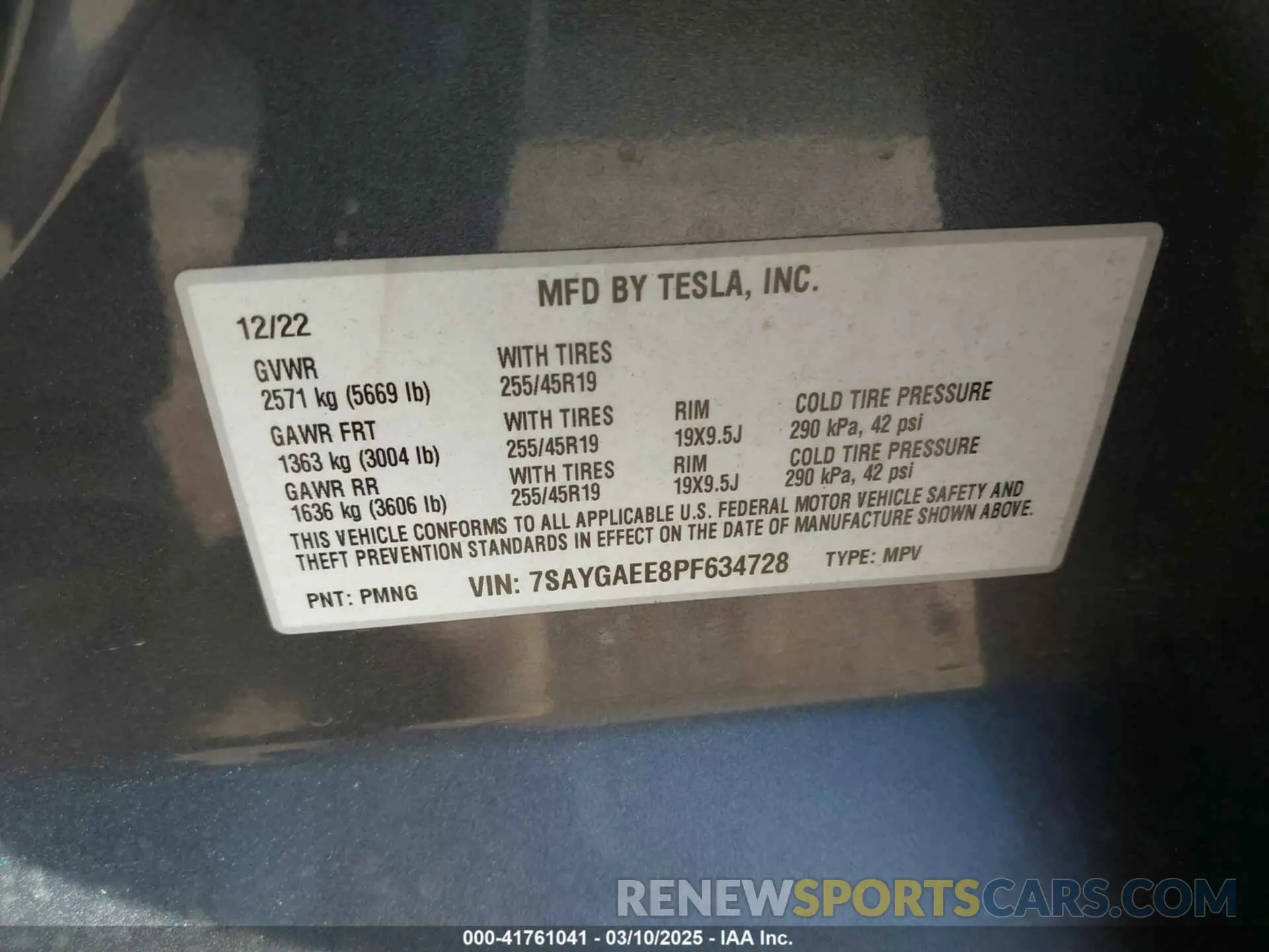 9 Photograph of a damaged car 7SAYGAEE8PF634728 TESLA MODEL Y 2023