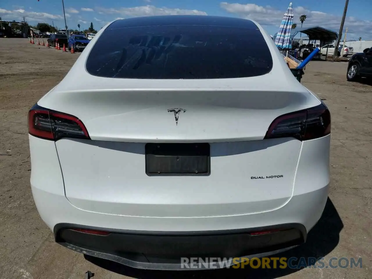 6 Photograph of a damaged car 7SAYGAEE8PF645129 TESLA MODEL Y 2023