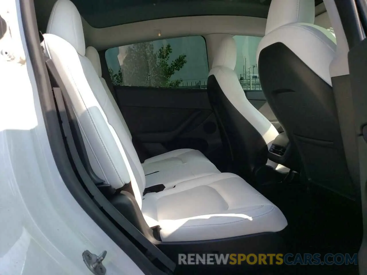 11 Photograph of a damaged car 7SAYGAEE8PF761897 TESLA MODEL Y 2023