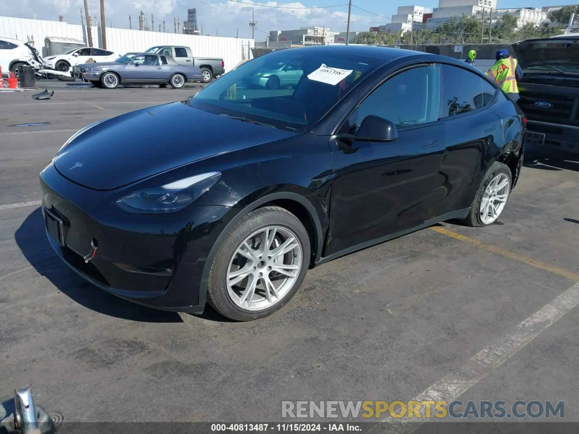 2 Photograph of a damaged car 7SAYGAEE8PF769580 TESLA MODEL Y 2023
