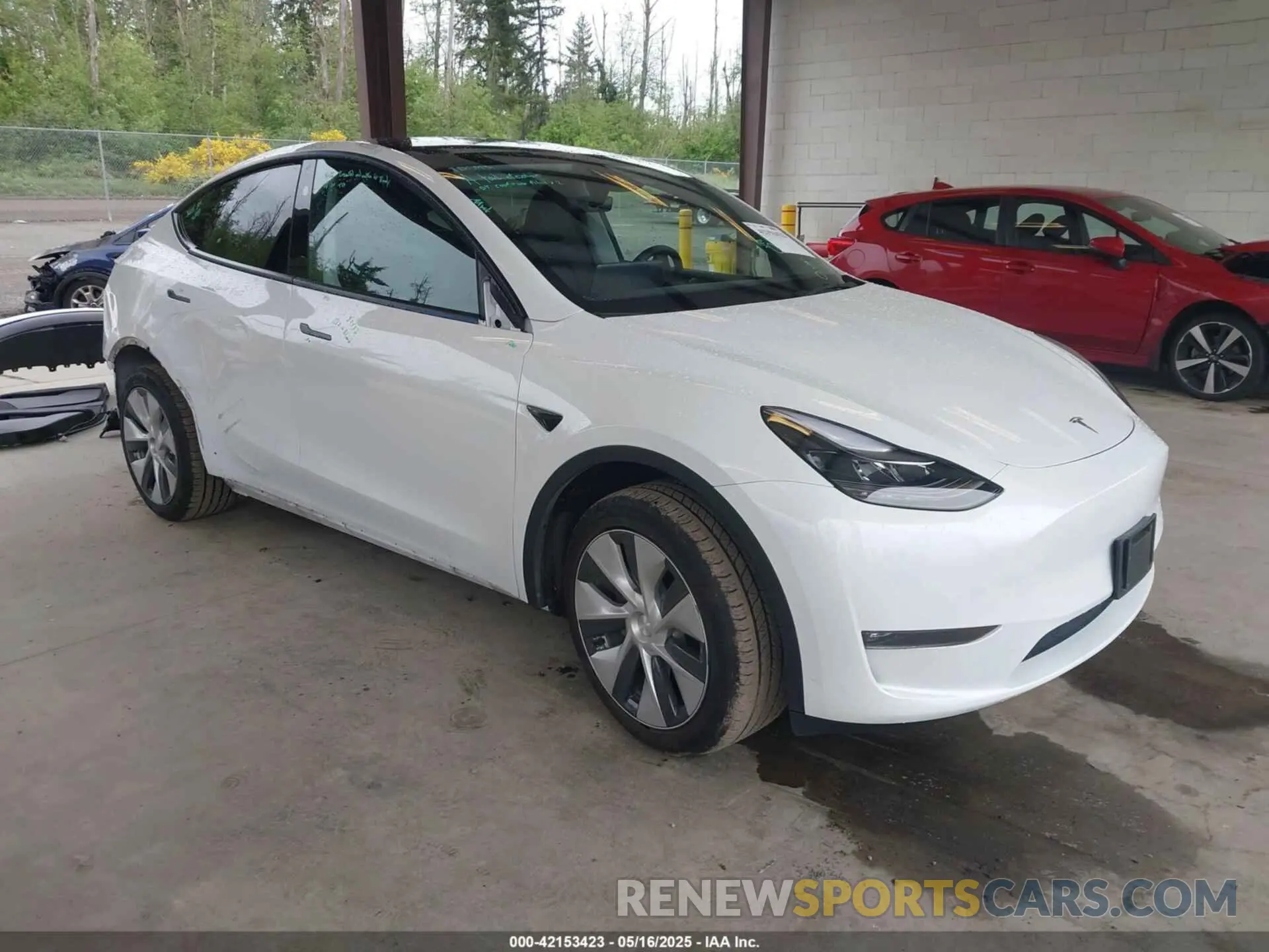 1 Photograph of a damaged car 7SAYGAEE8PF809009 TESLA MODEL Y 2023