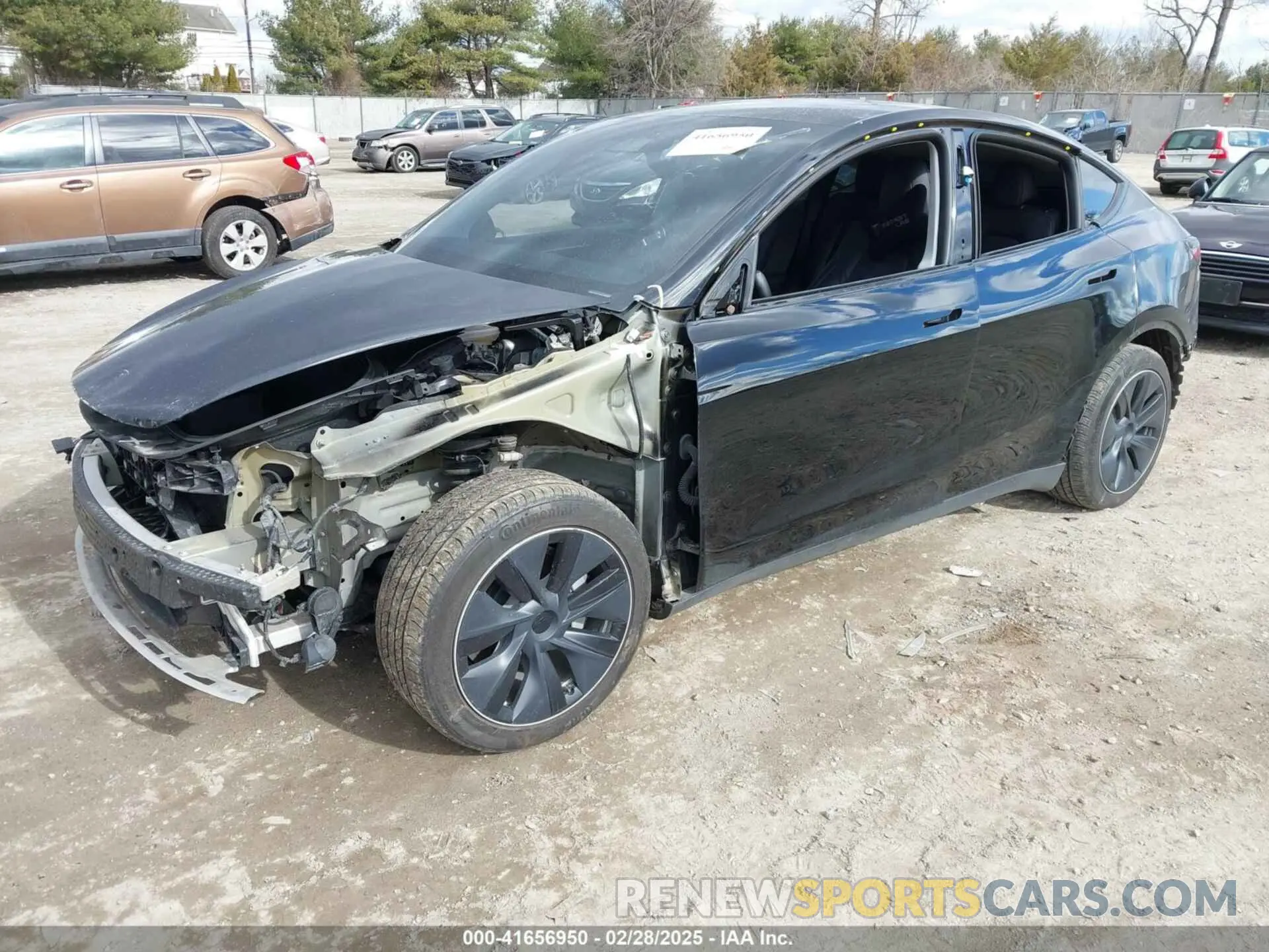 2 Photograph of a damaged car 7SAYGAEE9PF582431 TESLA MODEL Y 2023