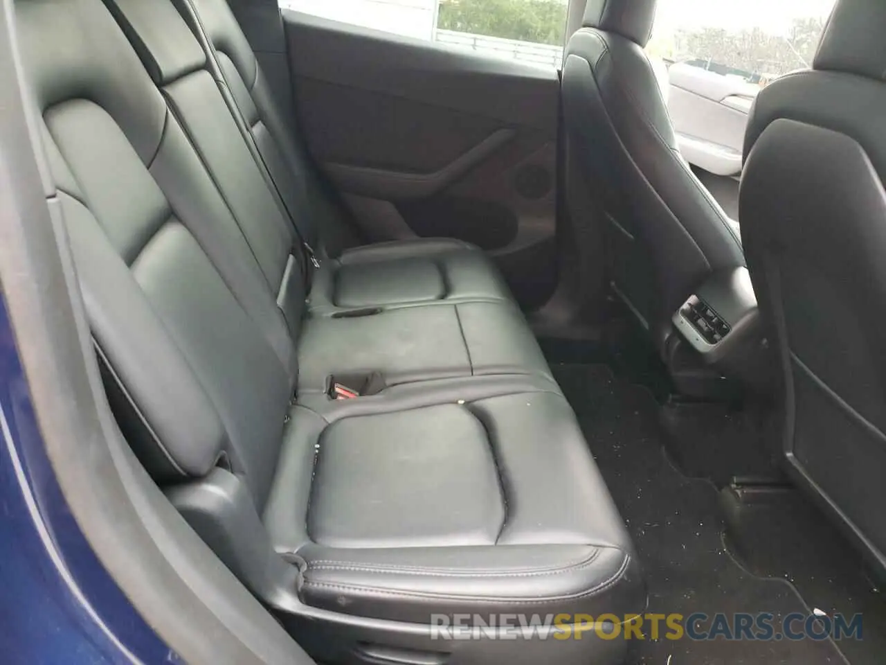 11 Photograph of a damaged car 7SAYGAEE9PF607117 TESLA MODEL Y 2023