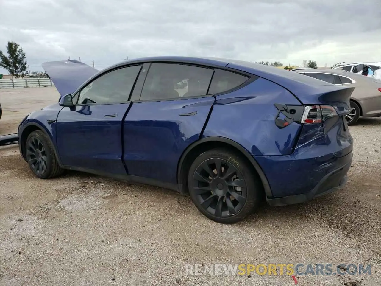 2 Photograph of a damaged car 7SAYGAEE9PF607117 TESLA MODEL Y 2023