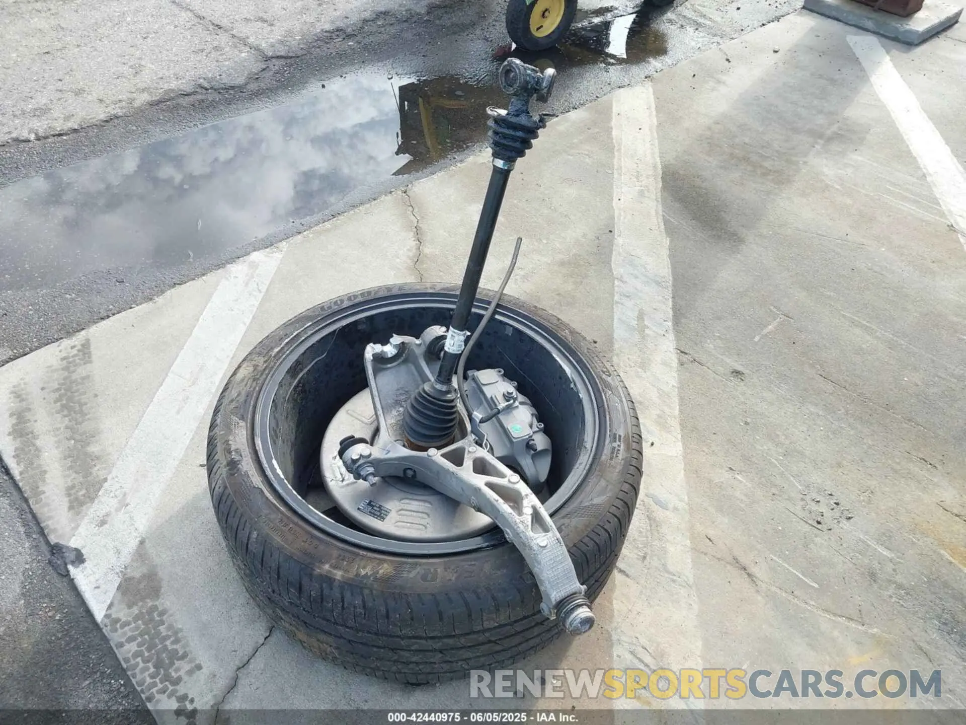 11 Photograph of a damaged car 7SAYGAEE9PF621681 TESLA MODEL Y 2023