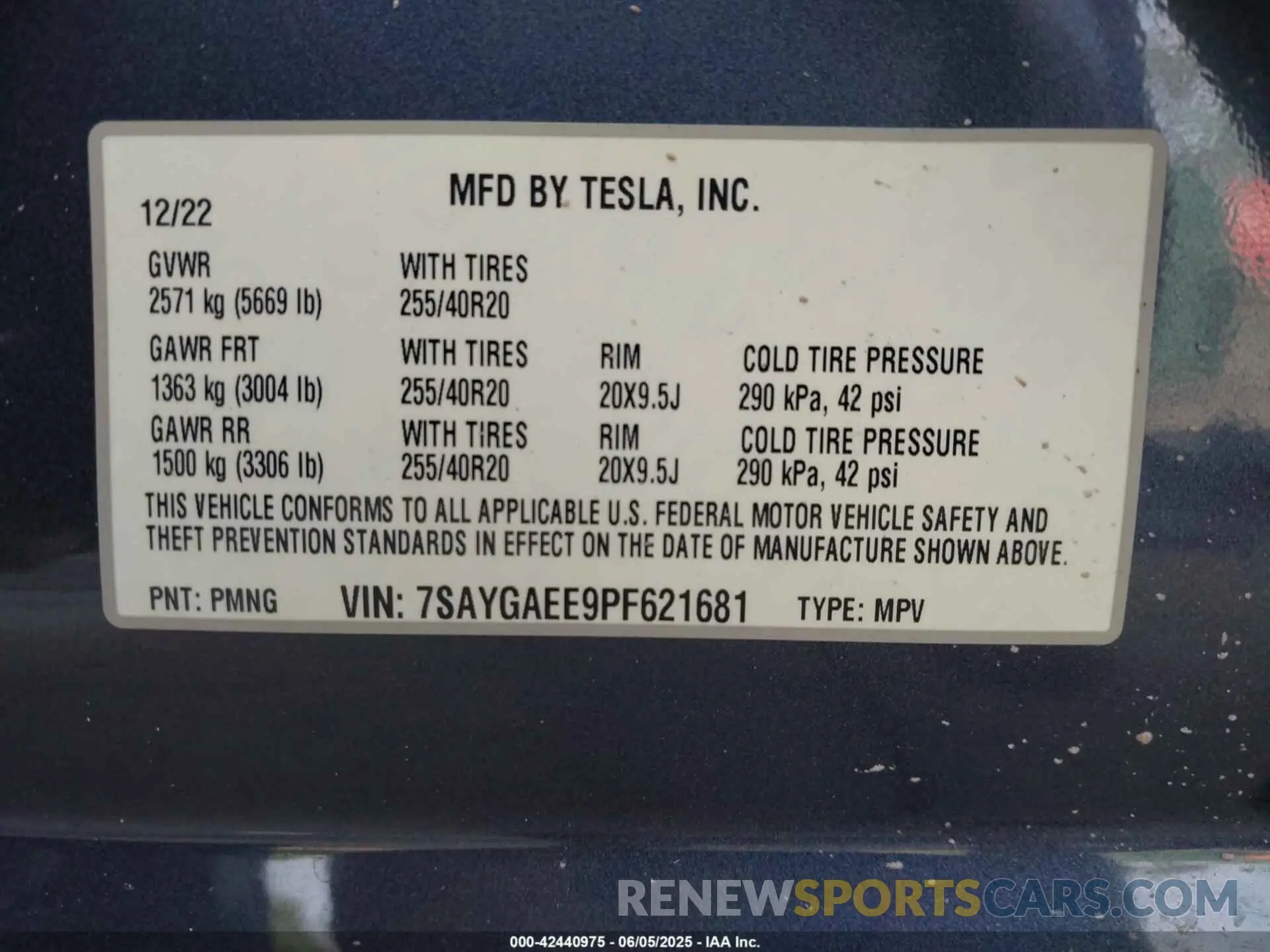 9 Photograph of a damaged car 7SAYGAEE9PF621681 TESLA MODEL Y 2023
