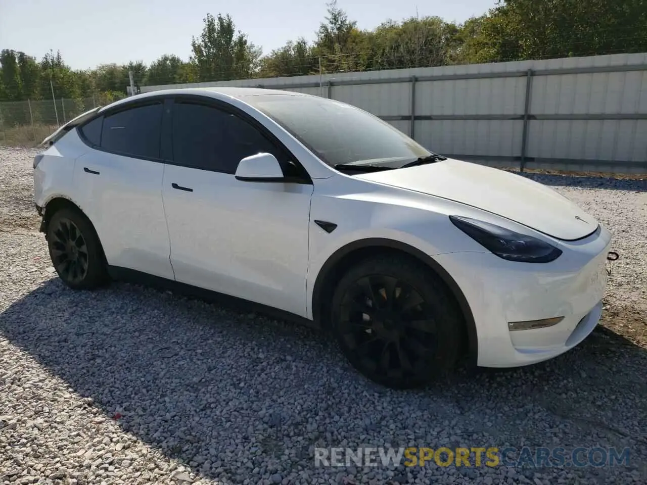 4 Photograph of a damaged car 7SAYGAEE9PF626301 TESLA MODEL Y 2023