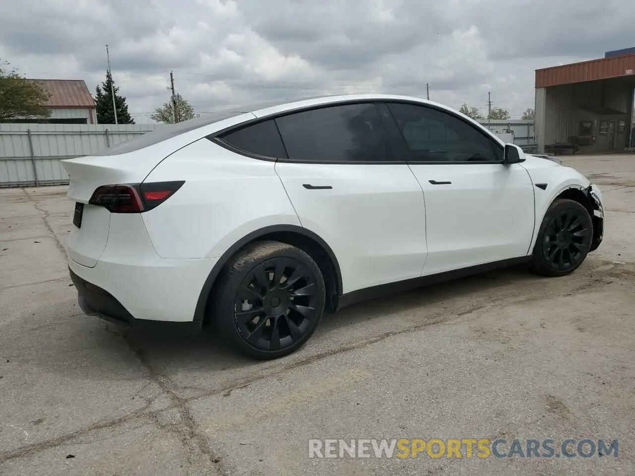 3 Photograph of a damaged car 7SAYGAEE9PF686434 TESLA MODEL Y 2023