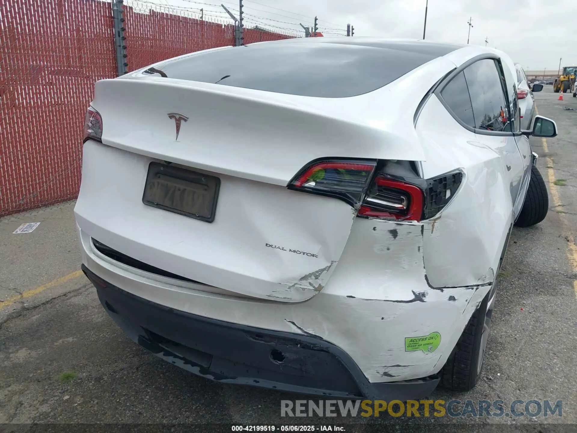 6 Photograph of a damaged car 7SAYGAEE9PF702910 TESLA MODEL Y 2023