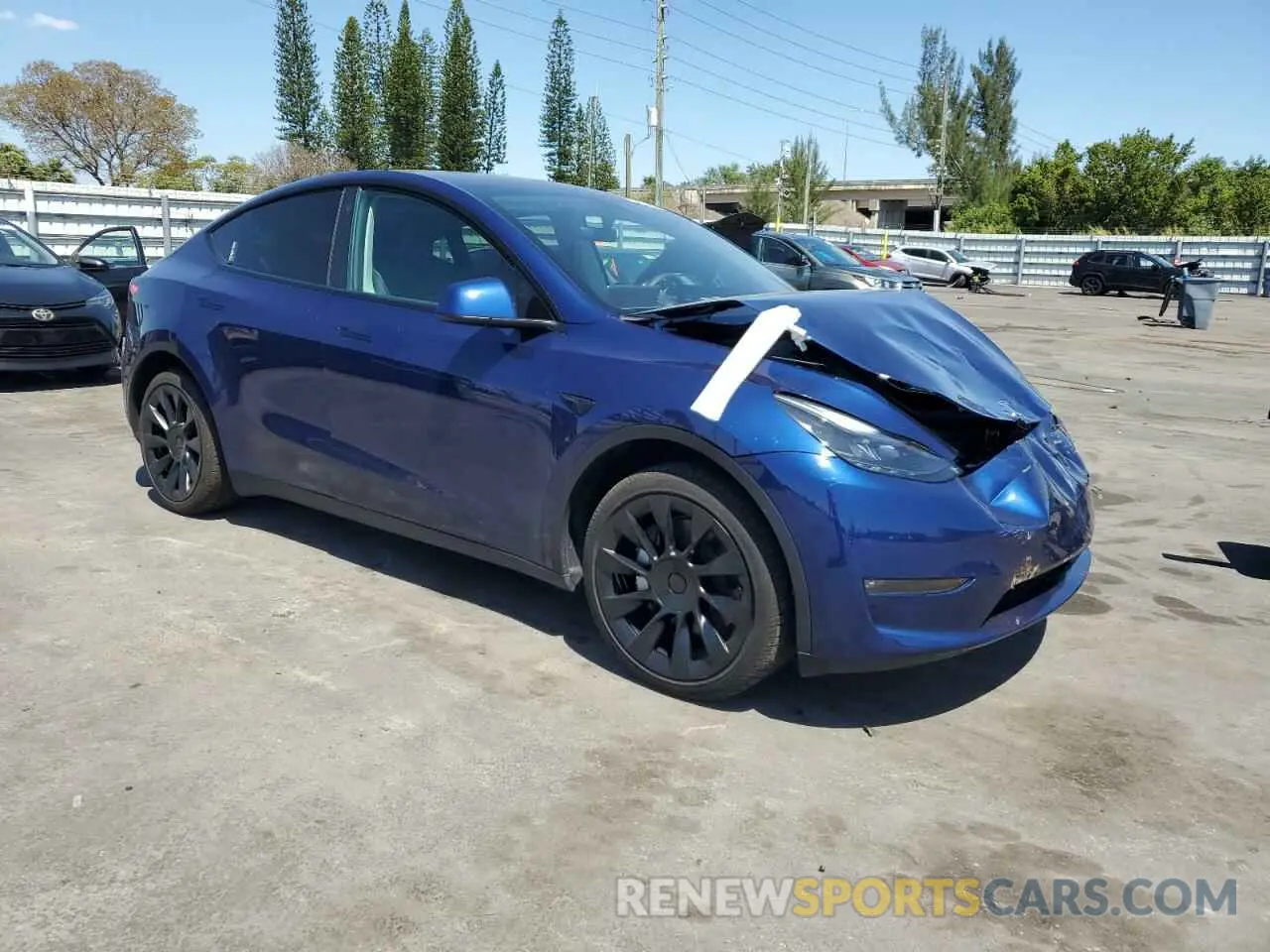 4 Photograph of a damaged car 7SAYGAEE9PF709792 TESLA MODEL Y 2023