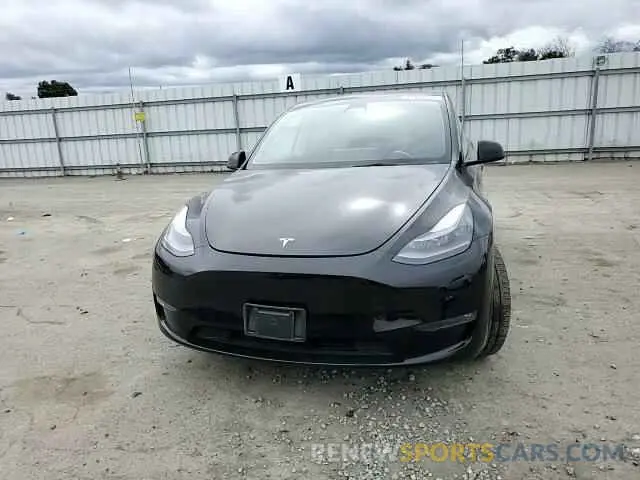 11 Photograph of a damaged car 7SAYGAEE9PF716323 TESLA MODEL Y 2023