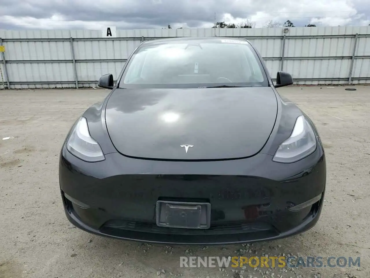 5 Photograph of a damaged car 7SAYGAEE9PF716323 TESLA MODEL Y 2023