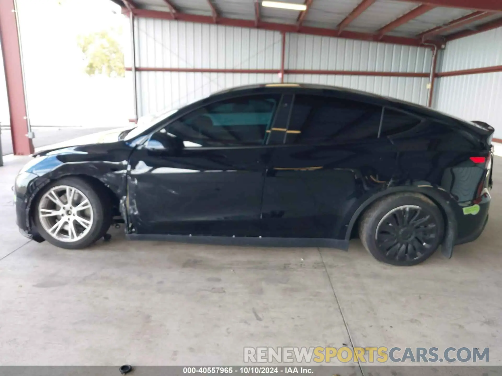 15 Photograph of a damaged car 7SAYGAEE9PF716337 TESLA MODEL Y 2023