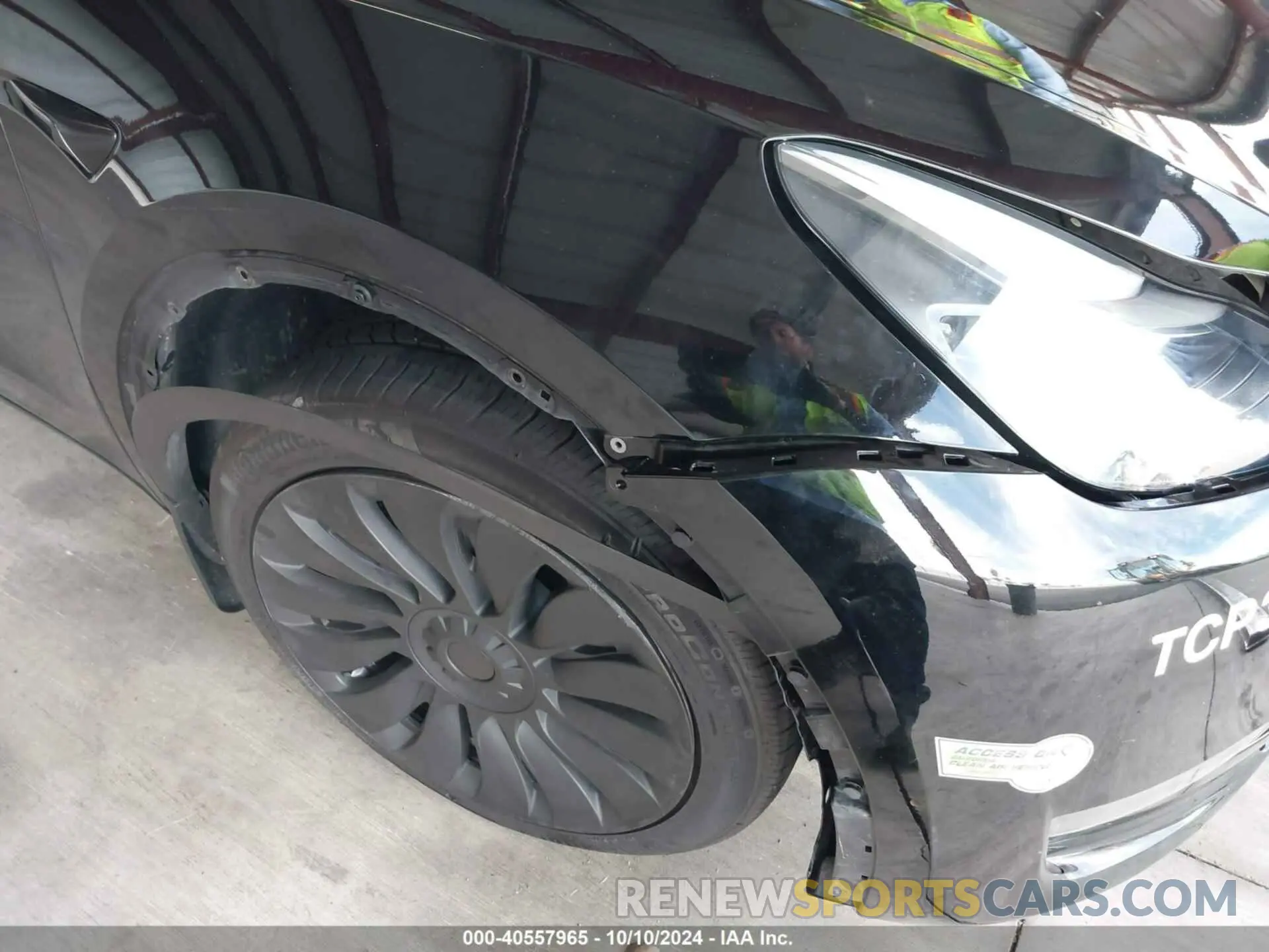 21 Photograph of a damaged car 7SAYGAEE9PF716337 TESLA MODEL Y 2023