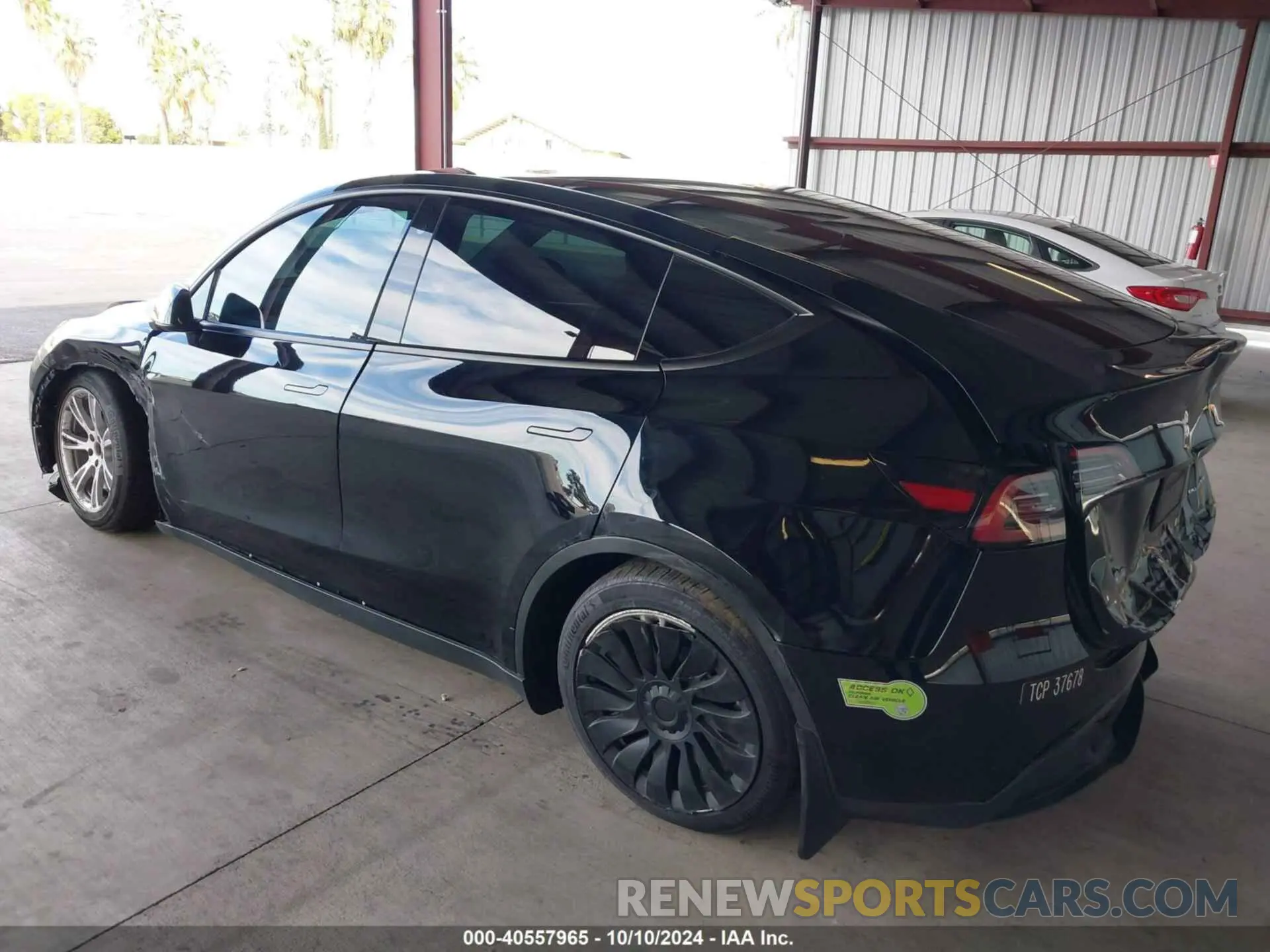 3 Photograph of a damaged car 7SAYGAEE9PF716337 TESLA MODEL Y 2023