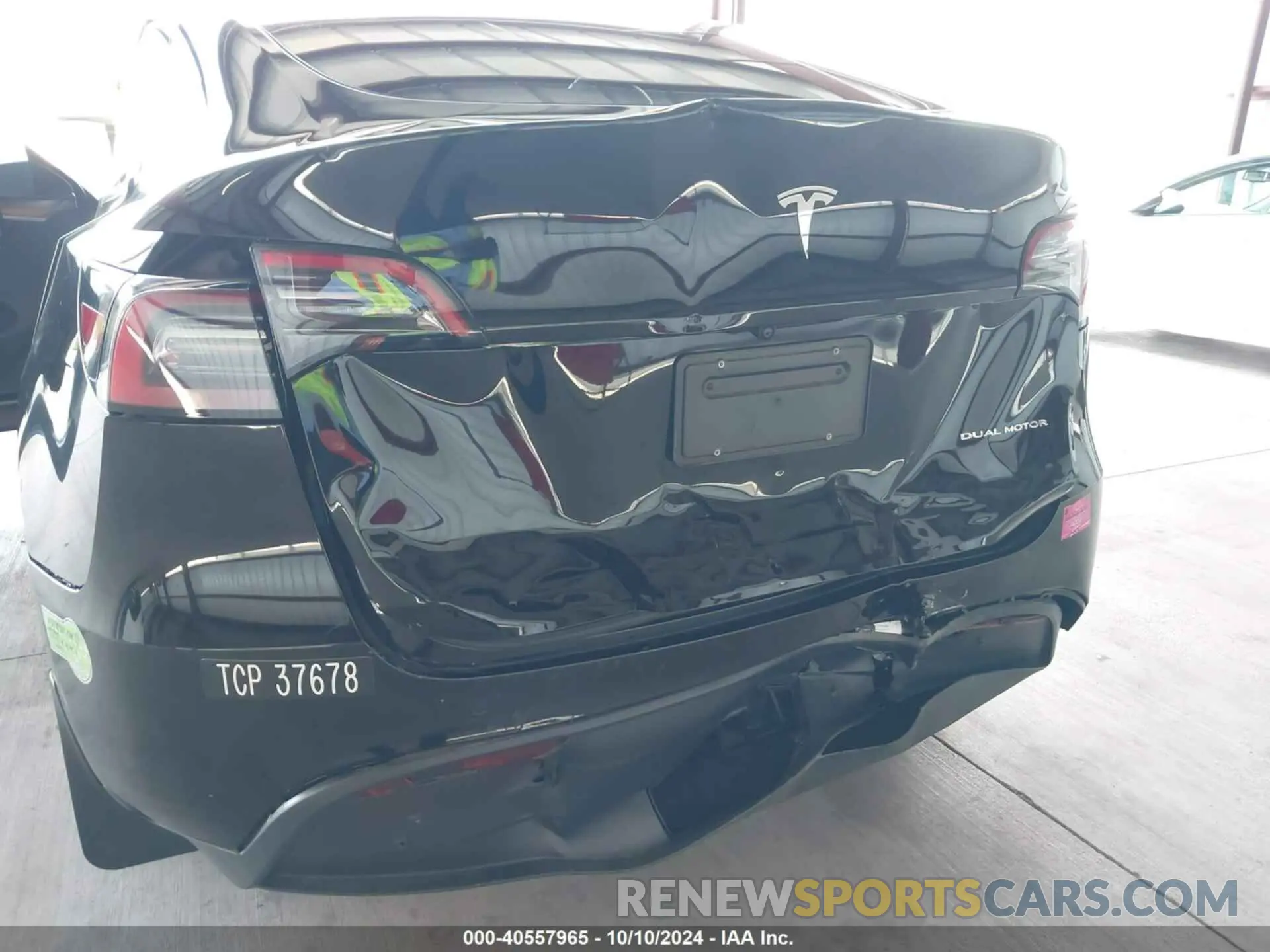 6 Photograph of a damaged car 7SAYGAEE9PF716337 TESLA MODEL Y 2023