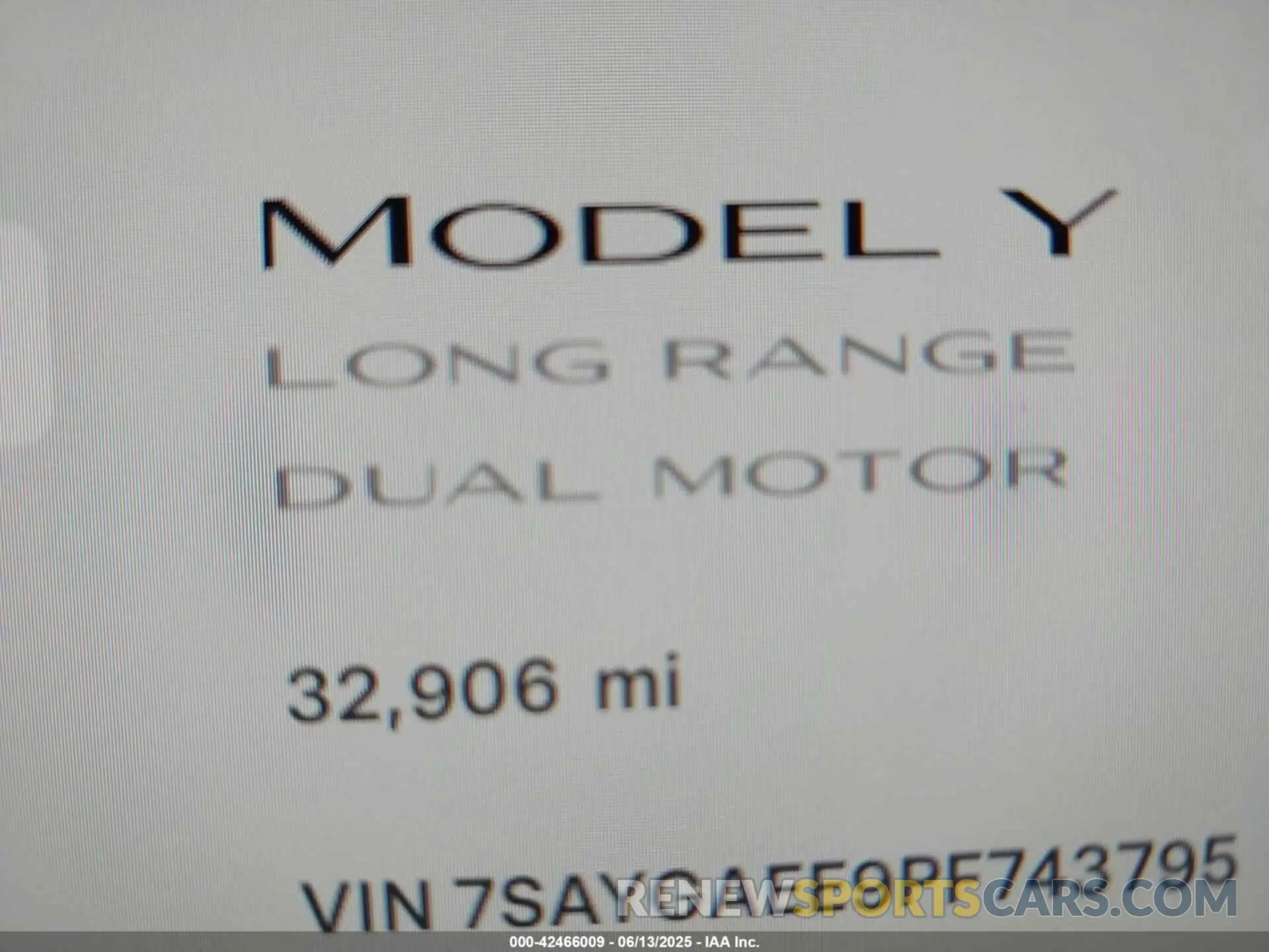 15 Photograph of a damaged car 7SAYGAEE9PF743795 TESLA MODEL Y 2023