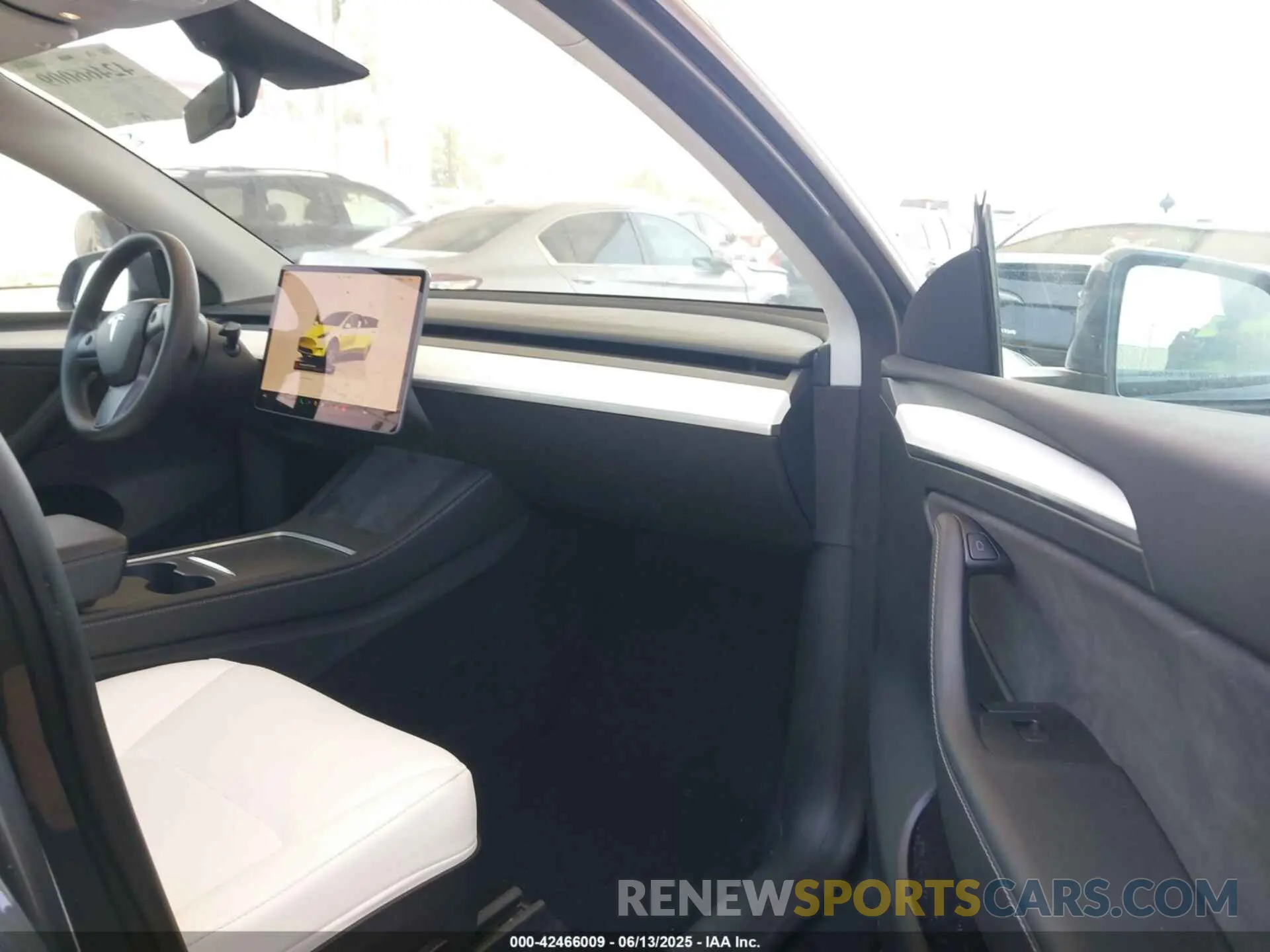 5 Photograph of a damaged car 7SAYGAEE9PF743795 TESLA MODEL Y 2023