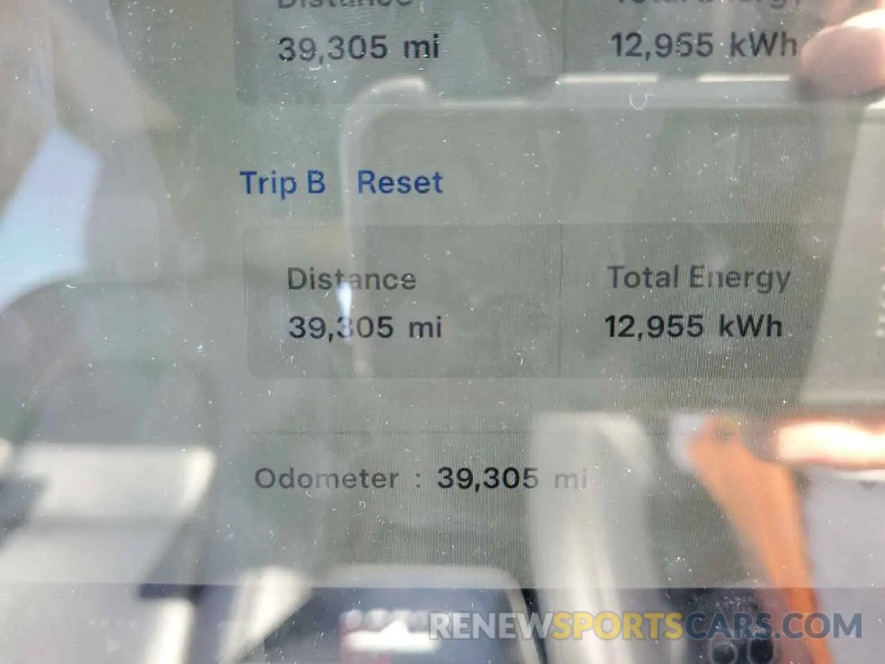 9 Photograph of a damaged car 7SAYGAEEXPF594572 TESLA MODEL Y 2023
