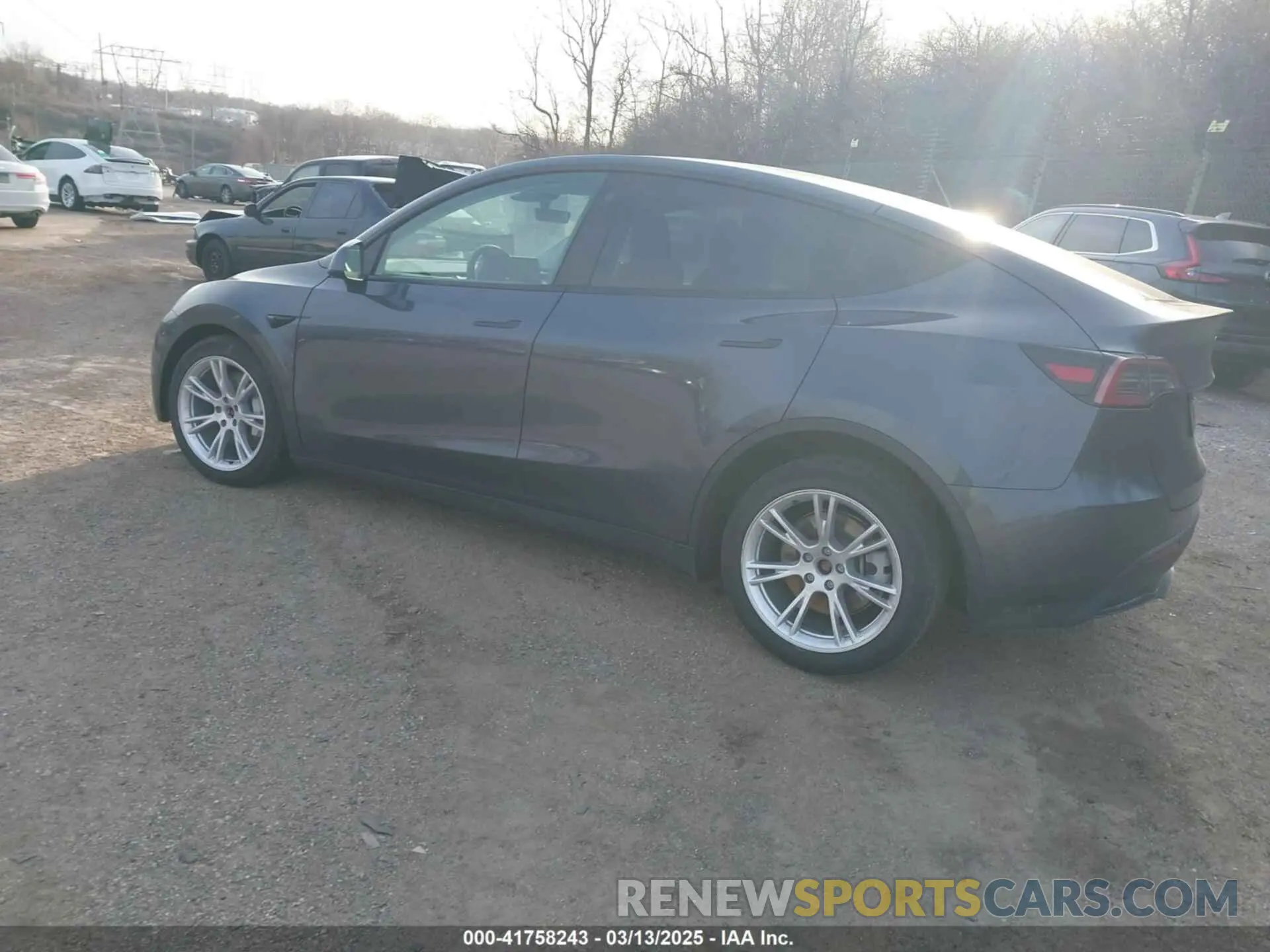 3 Photograph of a damaged car 7SAYGAEEXPF612231 TESLA MODEL Y 2023