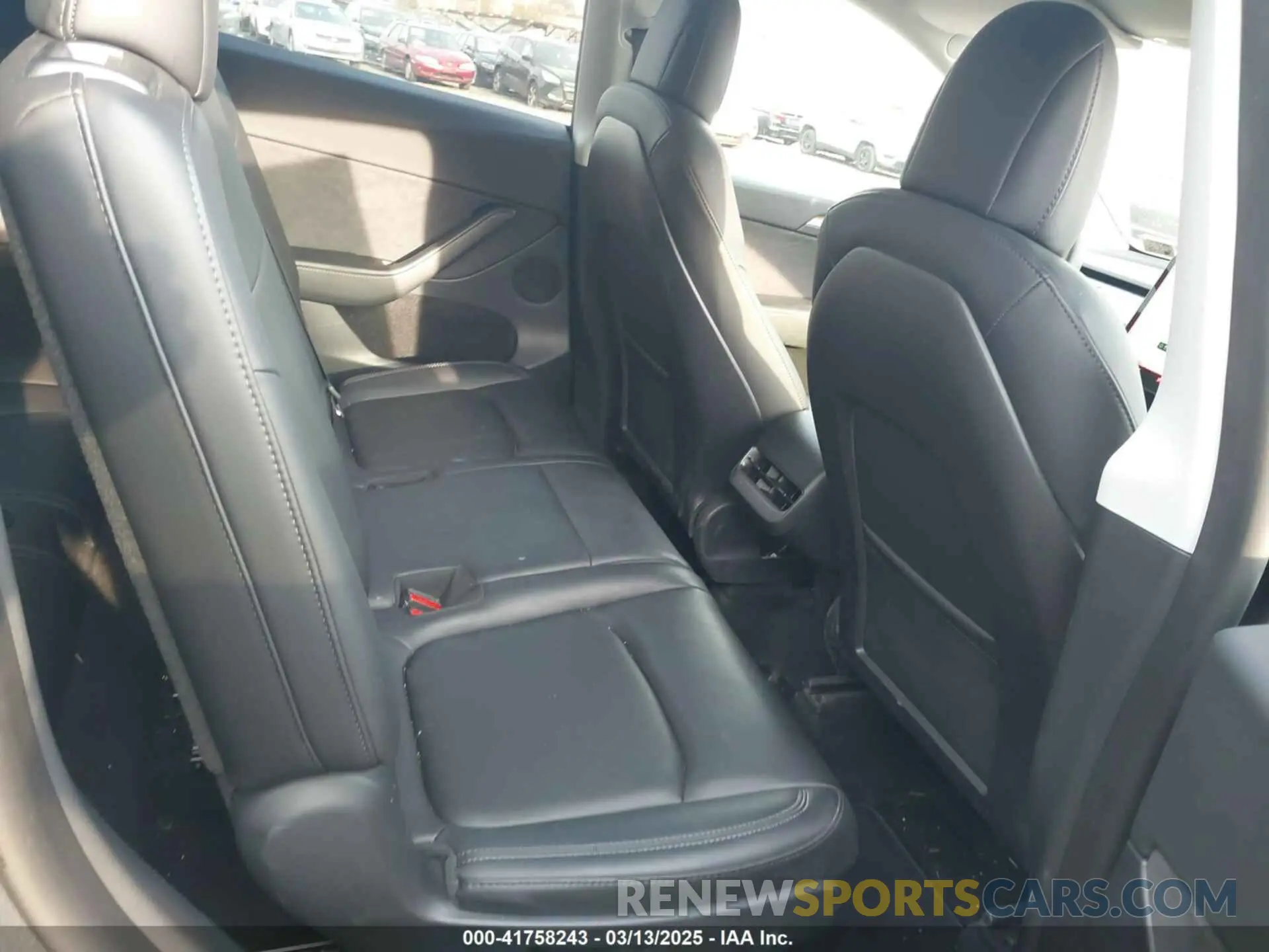 8 Photograph of a damaged car 7SAYGAEEXPF612231 TESLA MODEL Y 2023