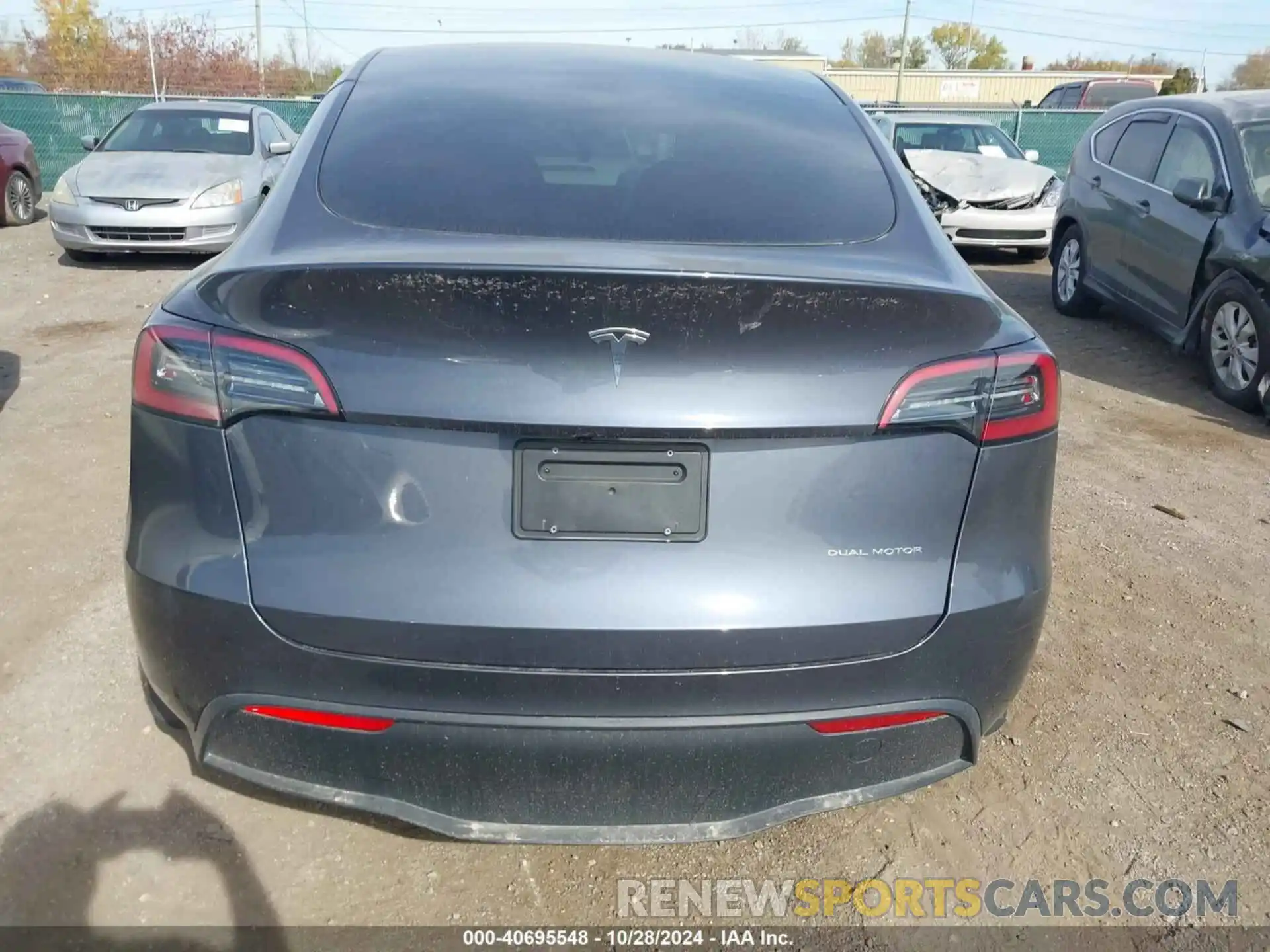 15 Photograph of a damaged car 7SAYGAEEXPF695613 TESLA MODEL Y 2023