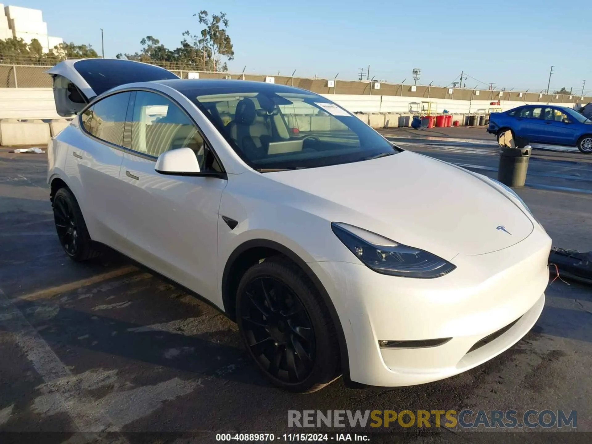 1 Photograph of a damaged car 7SAYGAEEXPF699113 TESLA MODEL Y 2023