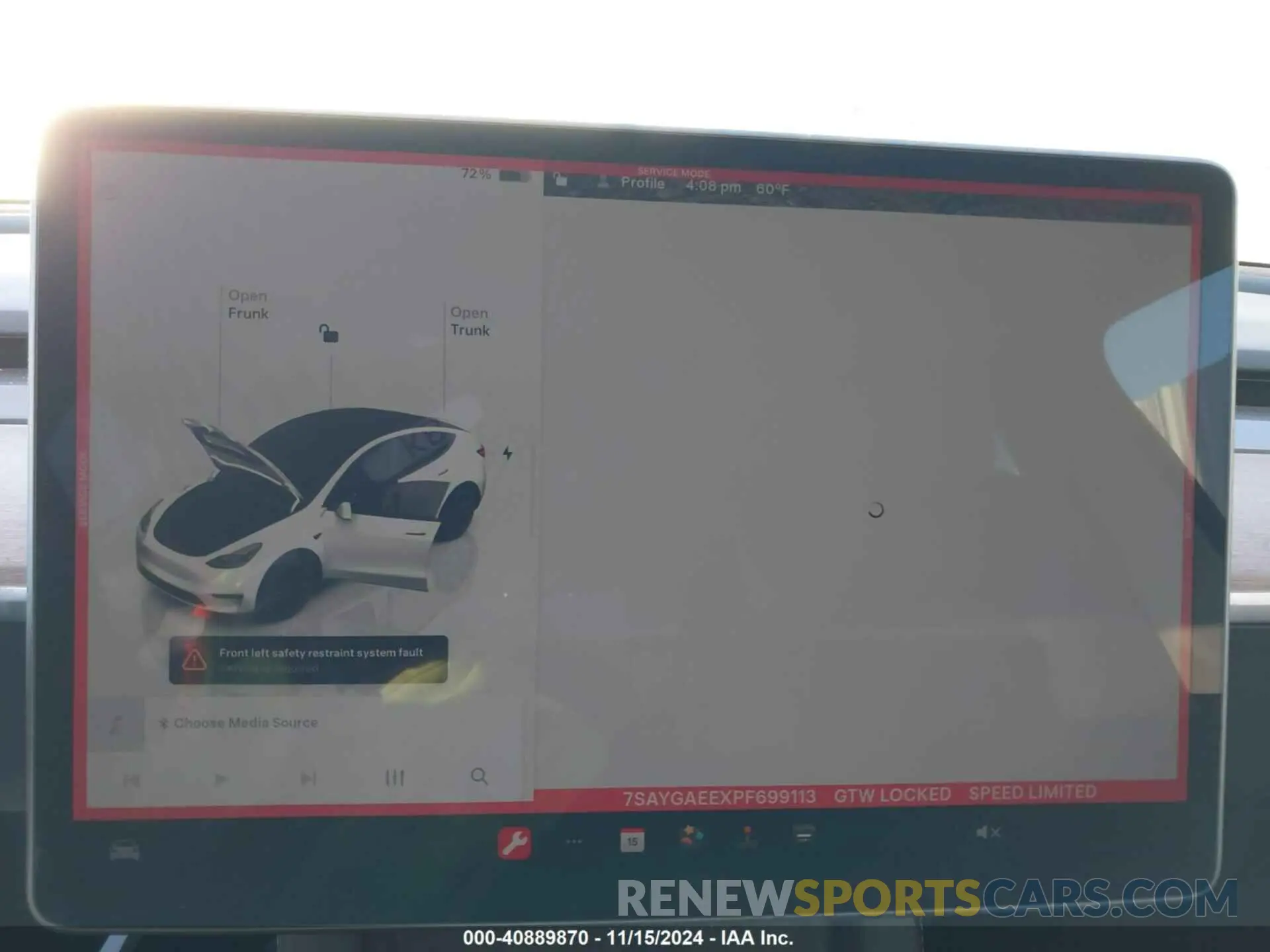 19 Photograph of a damaged car 7SAYGAEEXPF699113 TESLA MODEL Y 2023