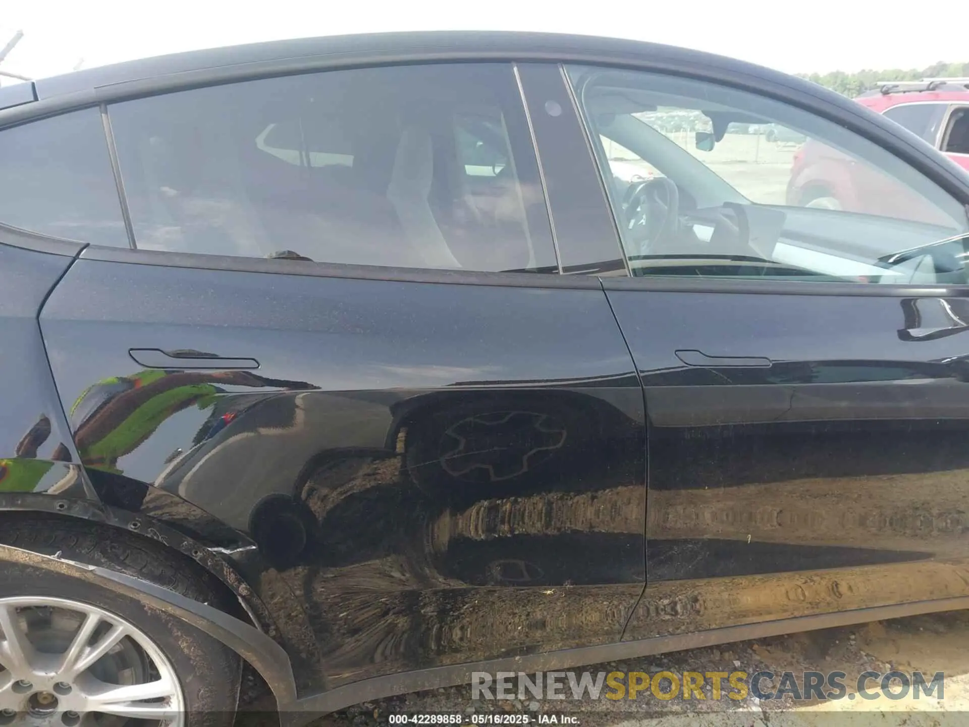 13 Photograph of a damaged car 7SAYGAEEXPF711924 TESLA MODEL Y 2023