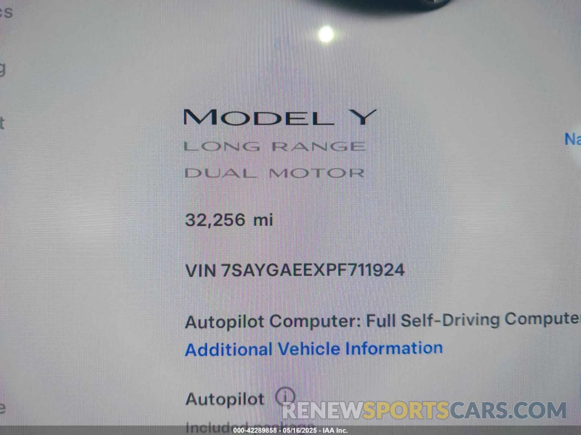 15 Photograph of a damaged car 7SAYGAEEXPF711924 TESLA MODEL Y 2023