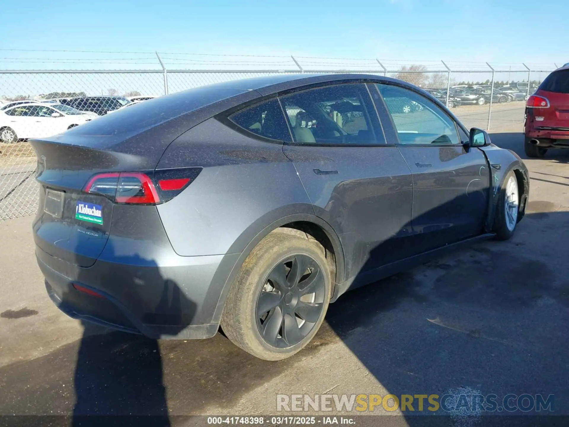 4 Photograph of a damaged car 7SAYGAEEXPF714760 TESLA MODEL Y 2023