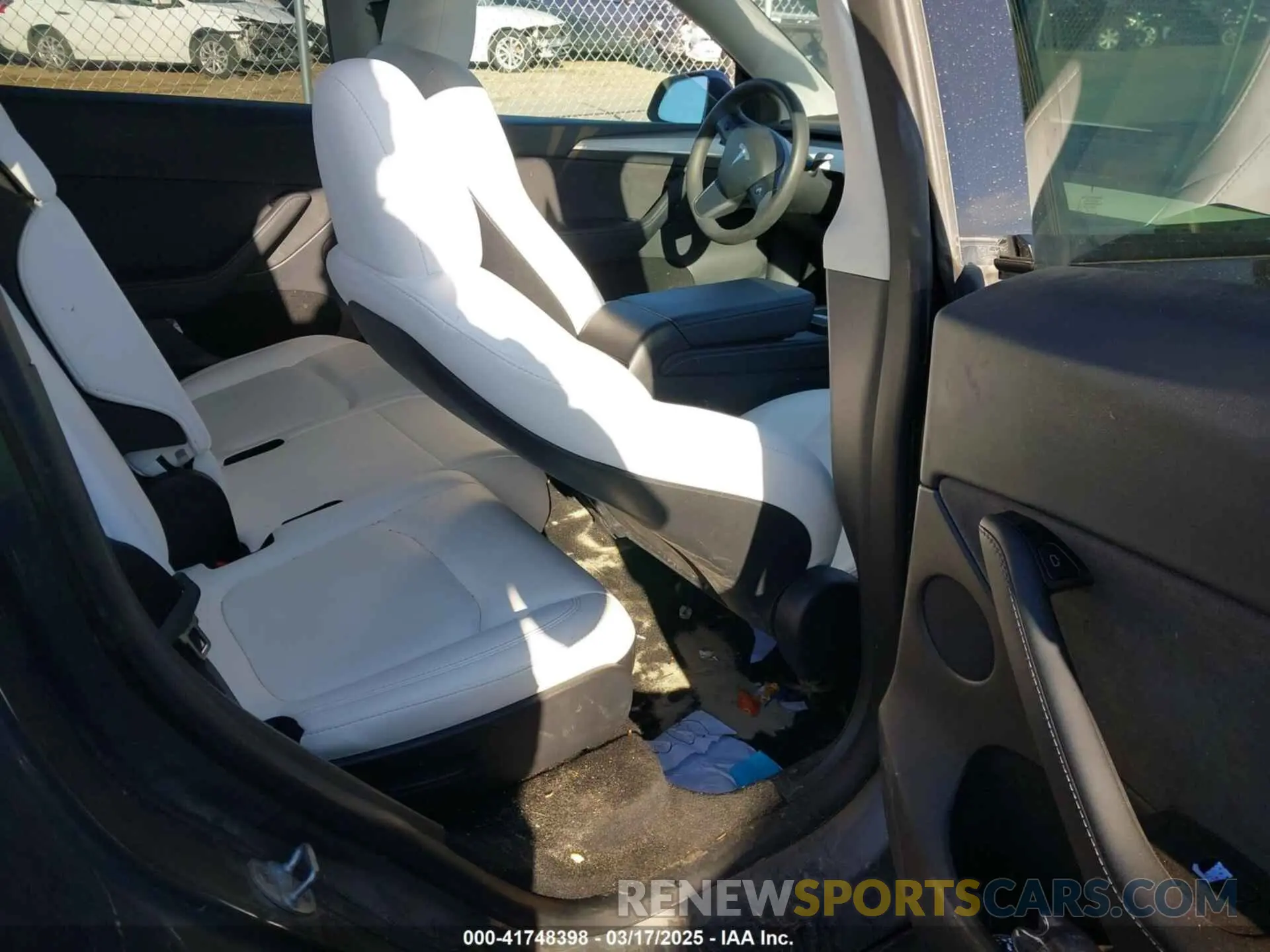 8 Photograph of a damaged car 7SAYGAEEXPF714760 TESLA MODEL Y 2023