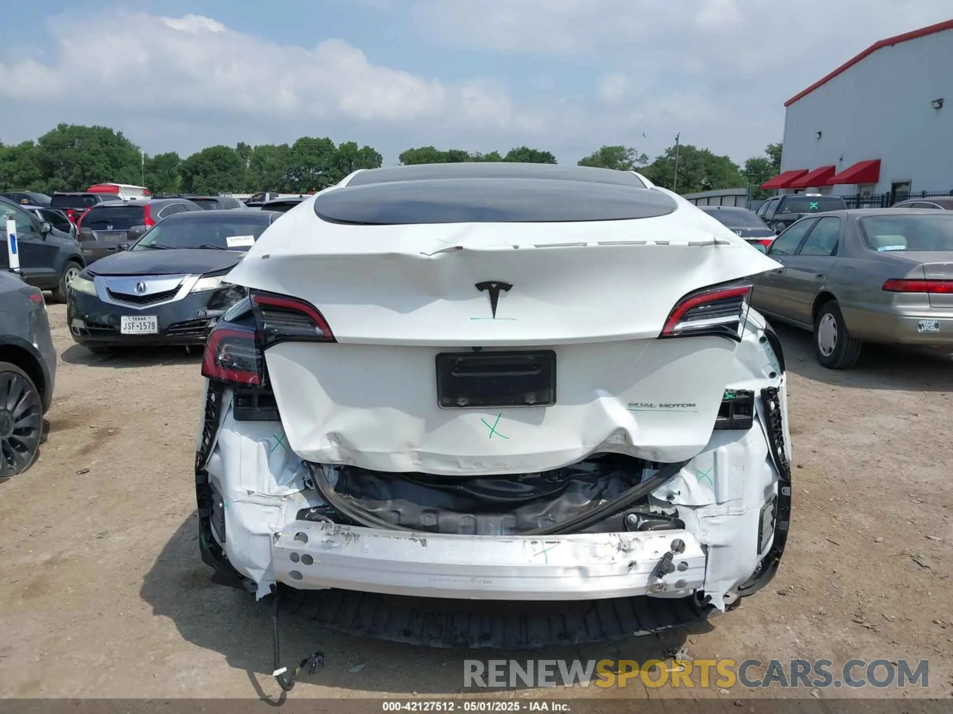 17 Photograph of a damaged car 7SAYGAEEXPF776370 TESLA MODEL Y 2023
