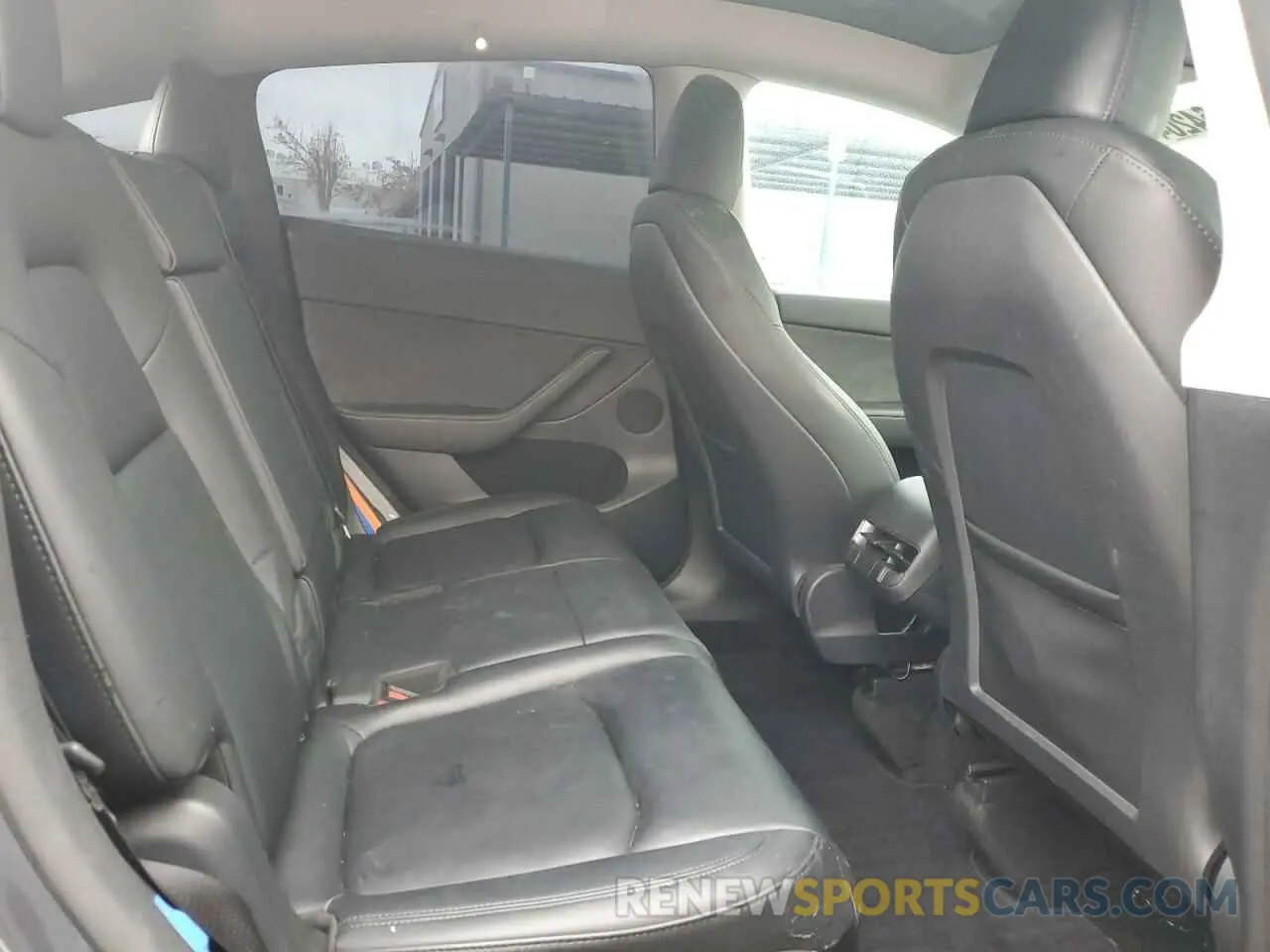 11 Photograph of a damaged car 7SAYGAEEXPF845803 TESLA MODEL Y 2023