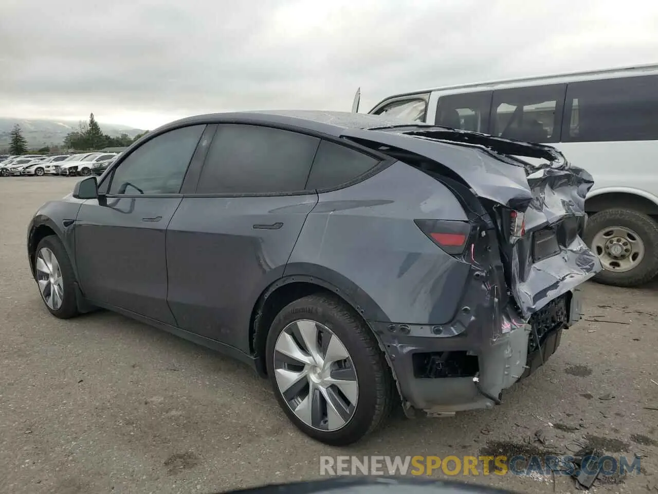 2 Photograph of a damaged car 7SAYGAEEXPF845803 TESLA MODEL Y 2023