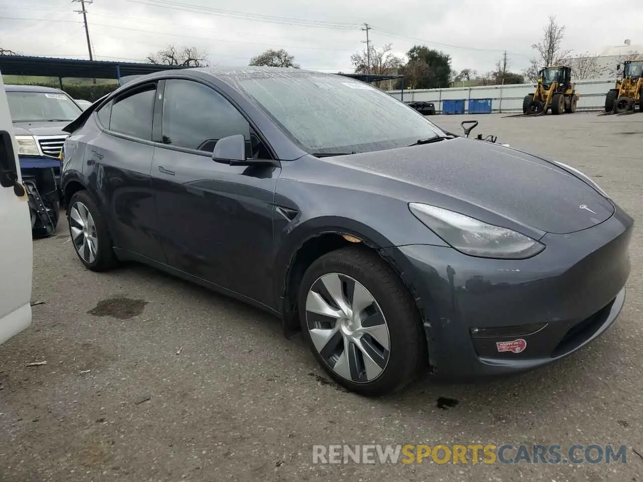 4 Photograph of a damaged car 7SAYGAEEXPF845803 TESLA MODEL Y 2023