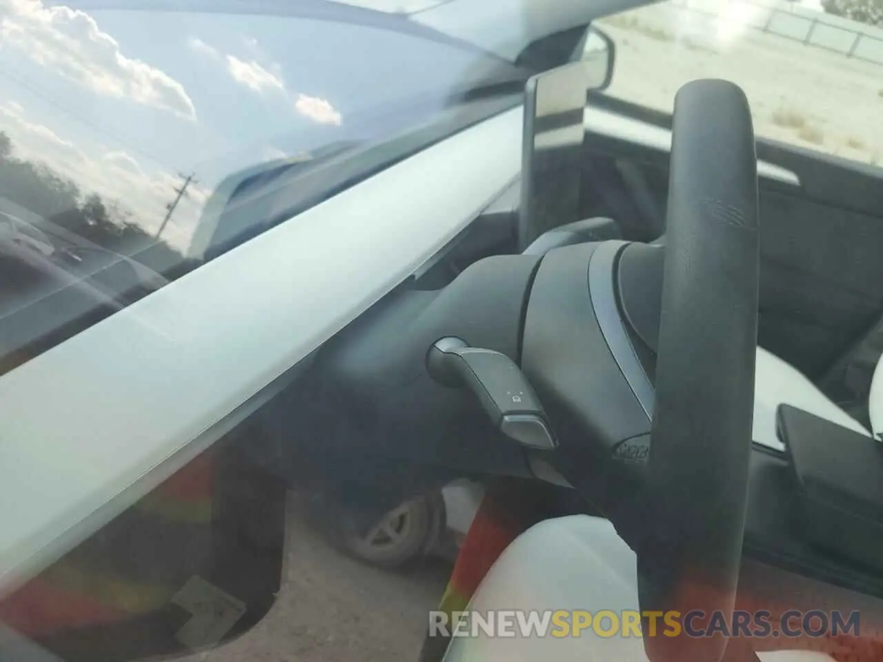 9 Photograph of a damaged car 7SAYGAEEXPF882902 TESLA MODEL Y 2023