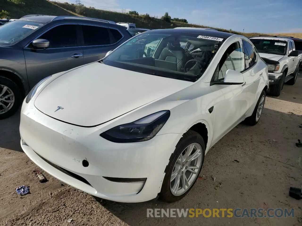 1 Photograph of a damaged car 7SAYGAEEXPF922668 TESLA MODEL Y 2023