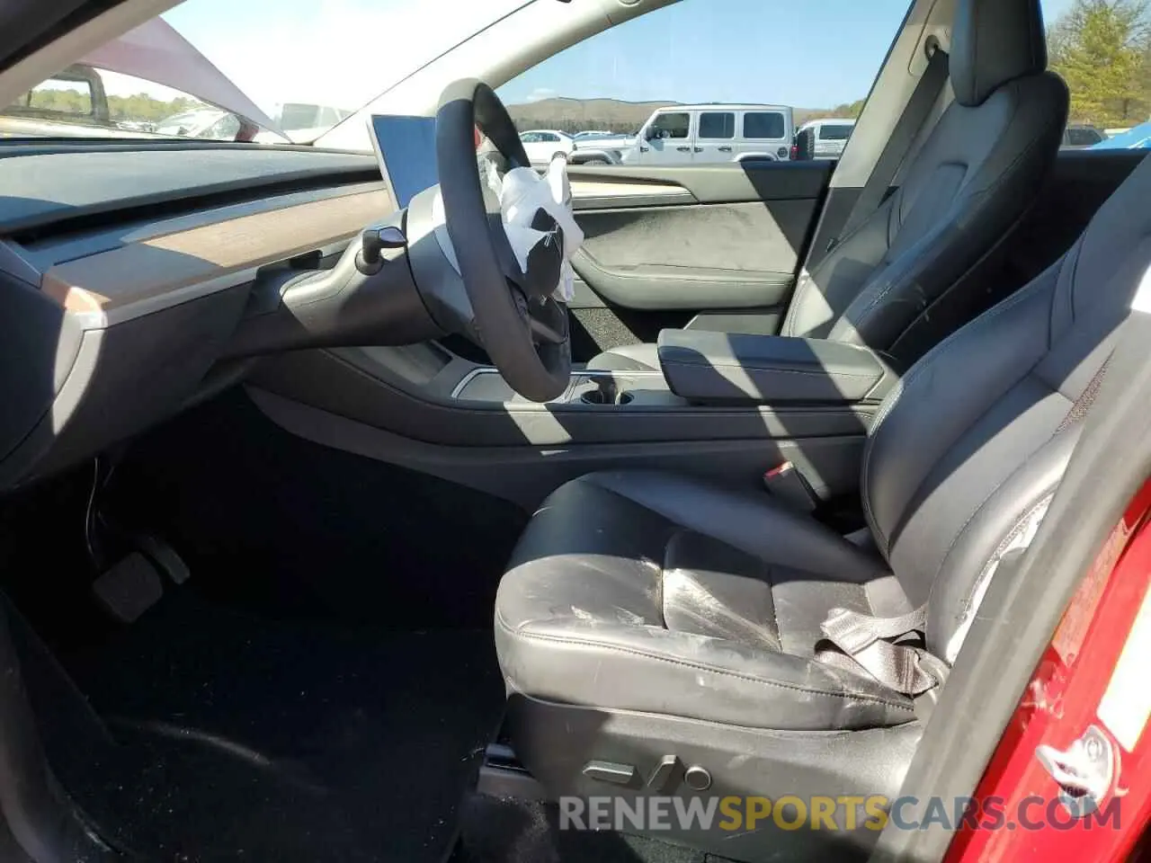 7 Photograph of a damaged car 7SAYGDED0PF965201 TESLA MODEL Y 2023