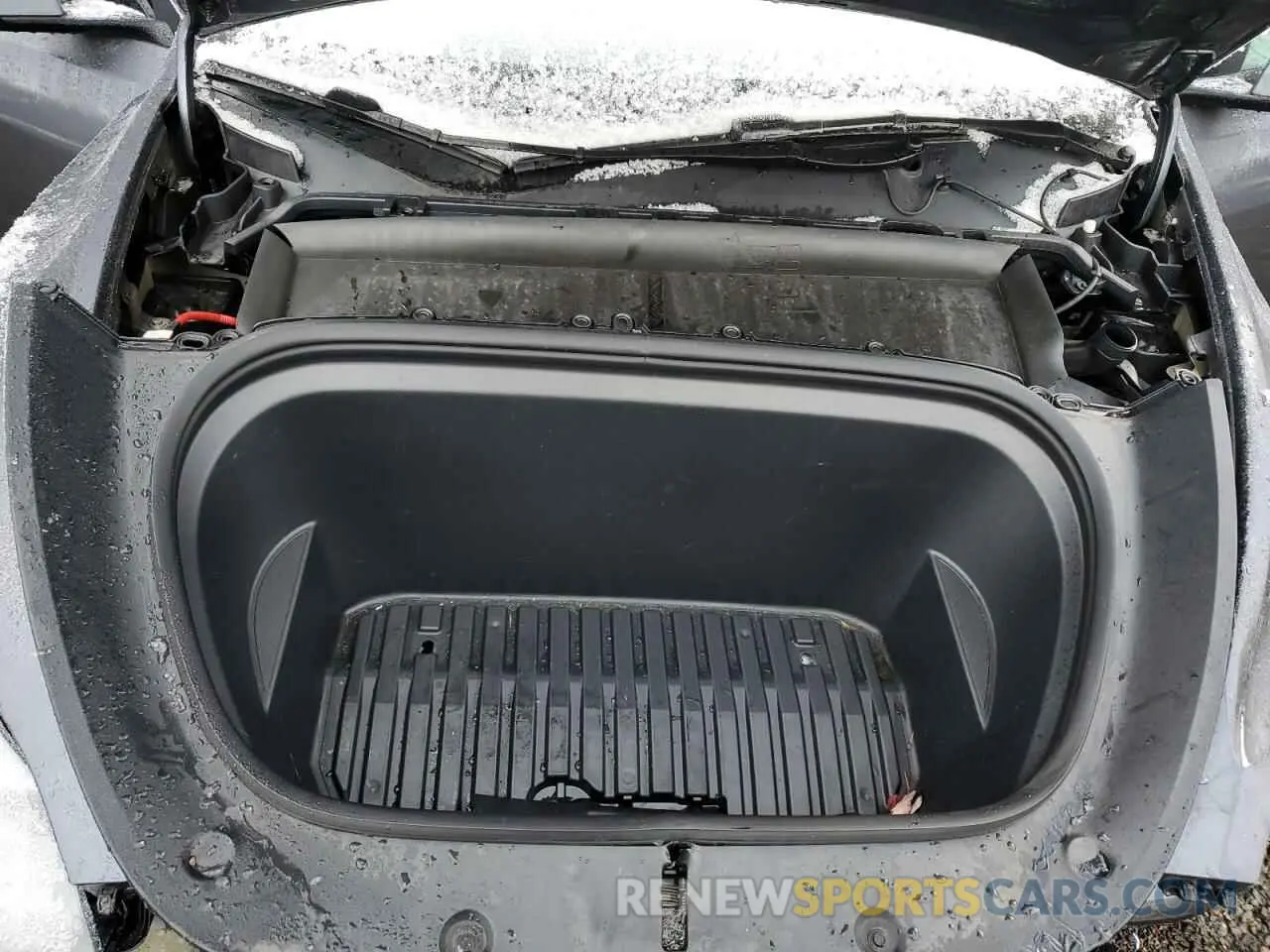 11 Photograph of a damaged car 7SAYGDED0PF967255 TESLA MODEL Y 2023